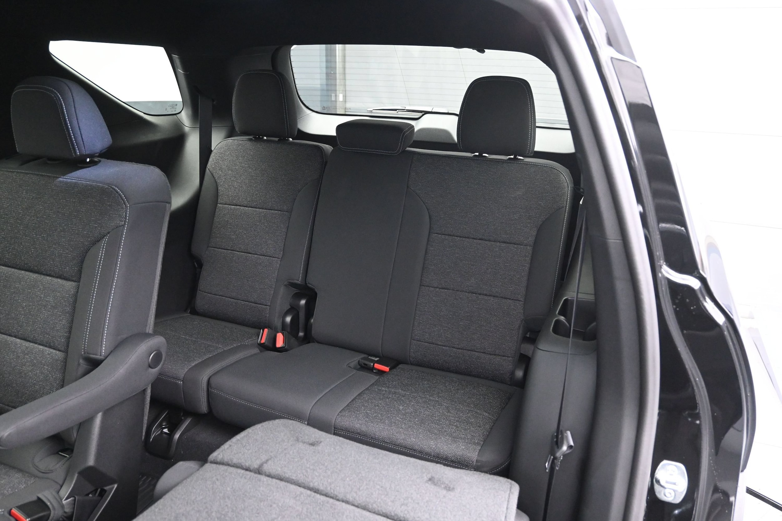 2027 Chevrolet Traverse LT - Photo 52