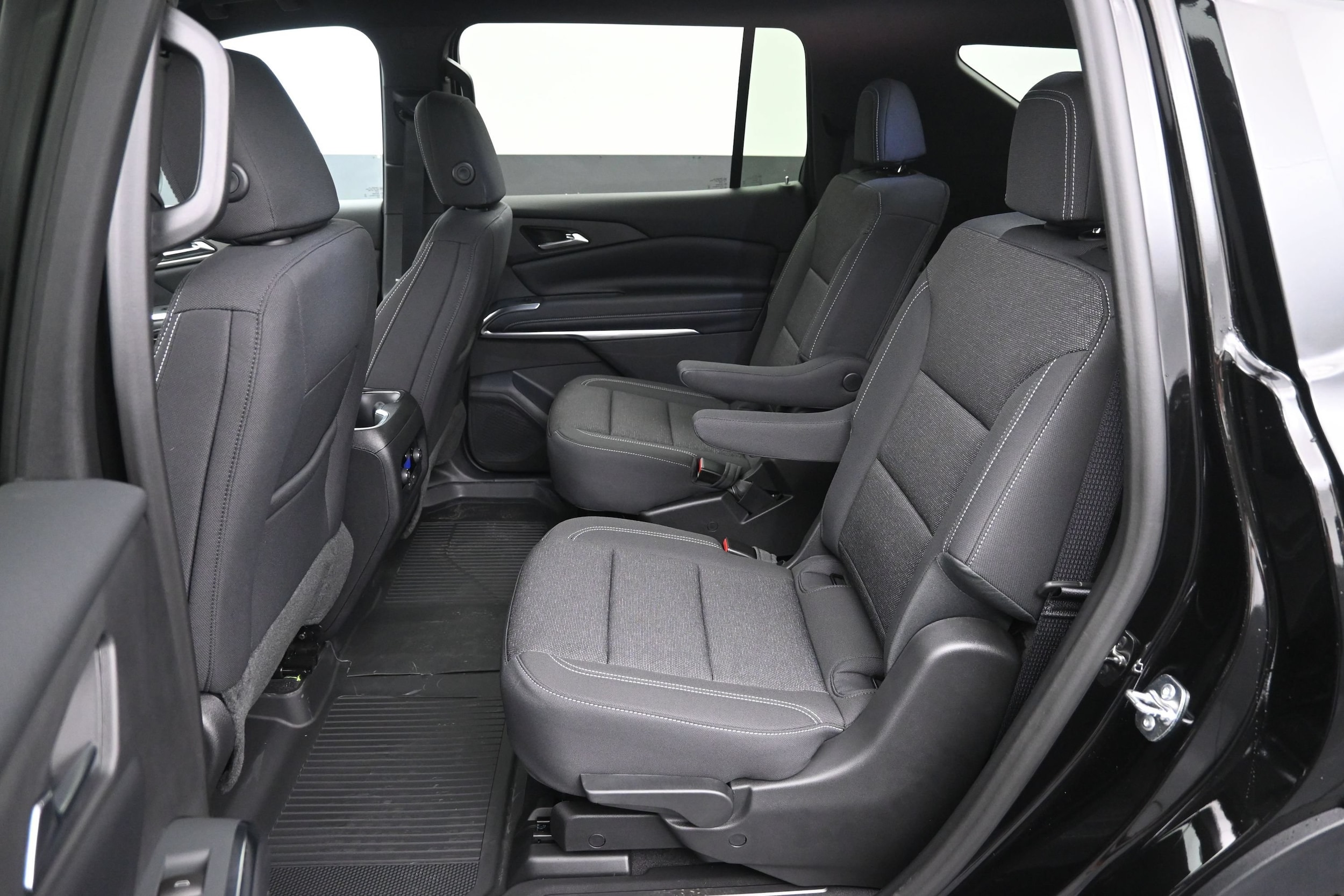 2027 Chevrolet Traverse LT - Photo 48