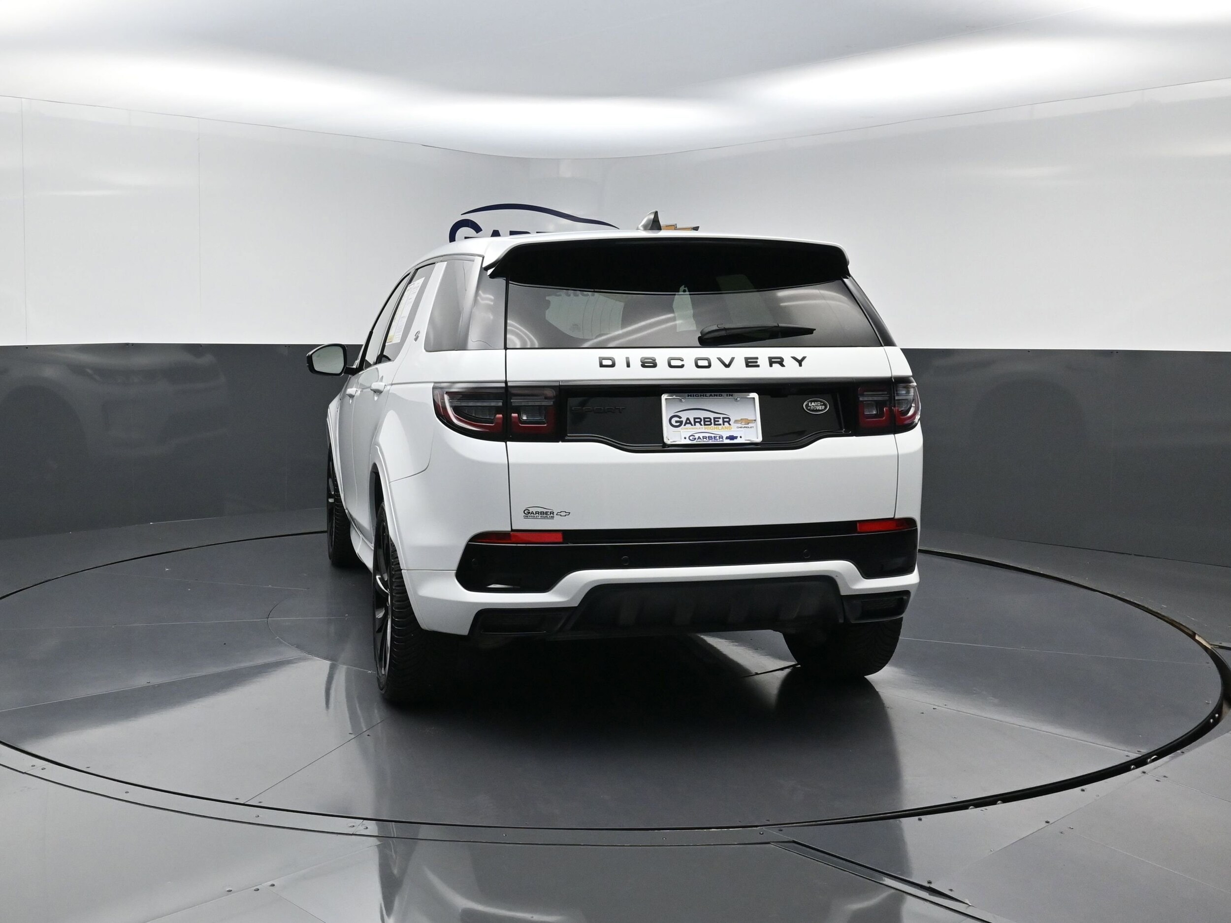2023 Land Rover Discovery Sport S R-Dynamic photo 4