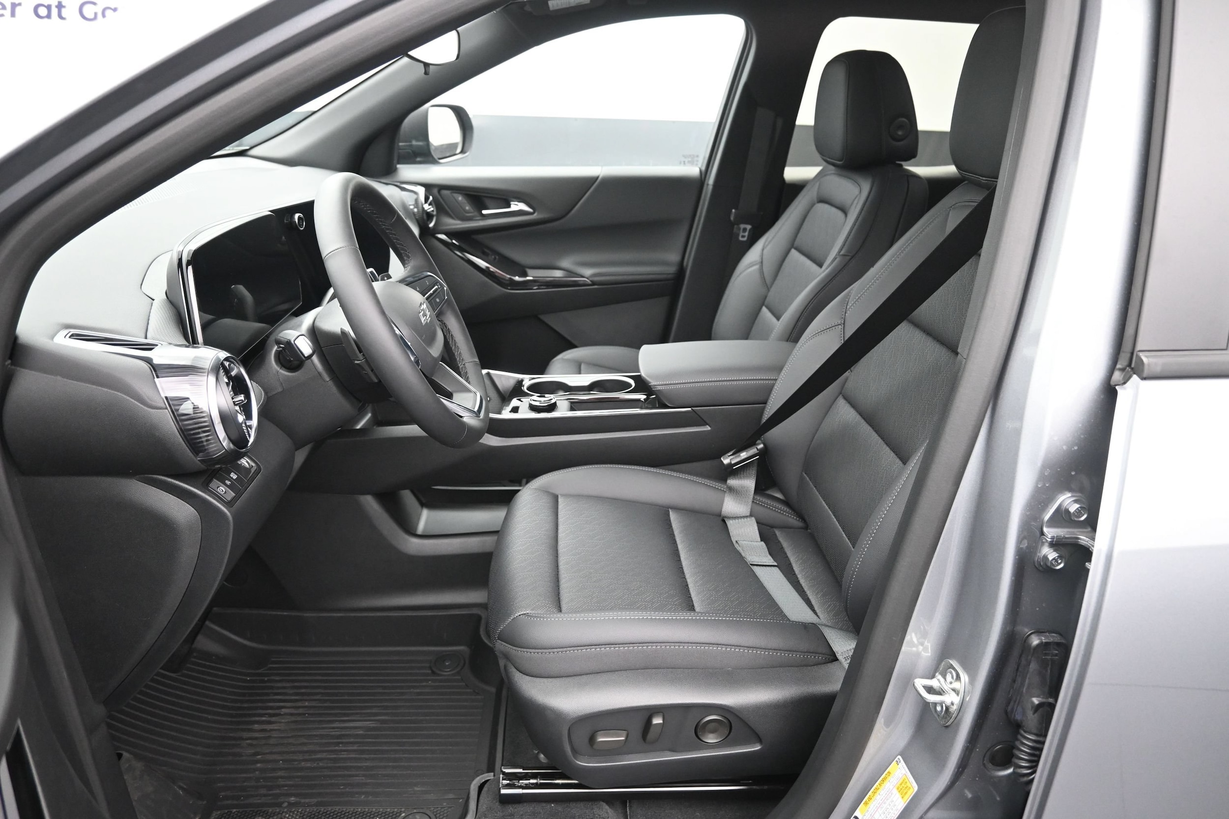 2027 Chevrolet Equinox LT - Photo 19