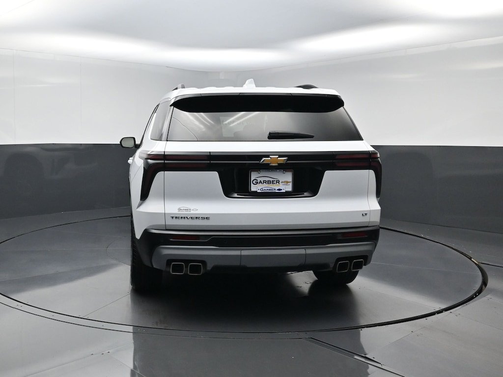 Used 2024 Chevrolet Traverse LT SUV