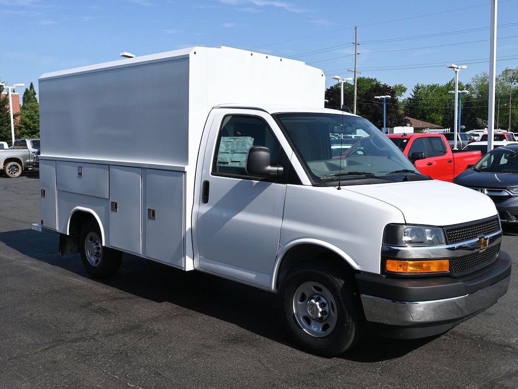 New 2025 Chevrolet Express Cutaway 3500 1WT Cutaway Van