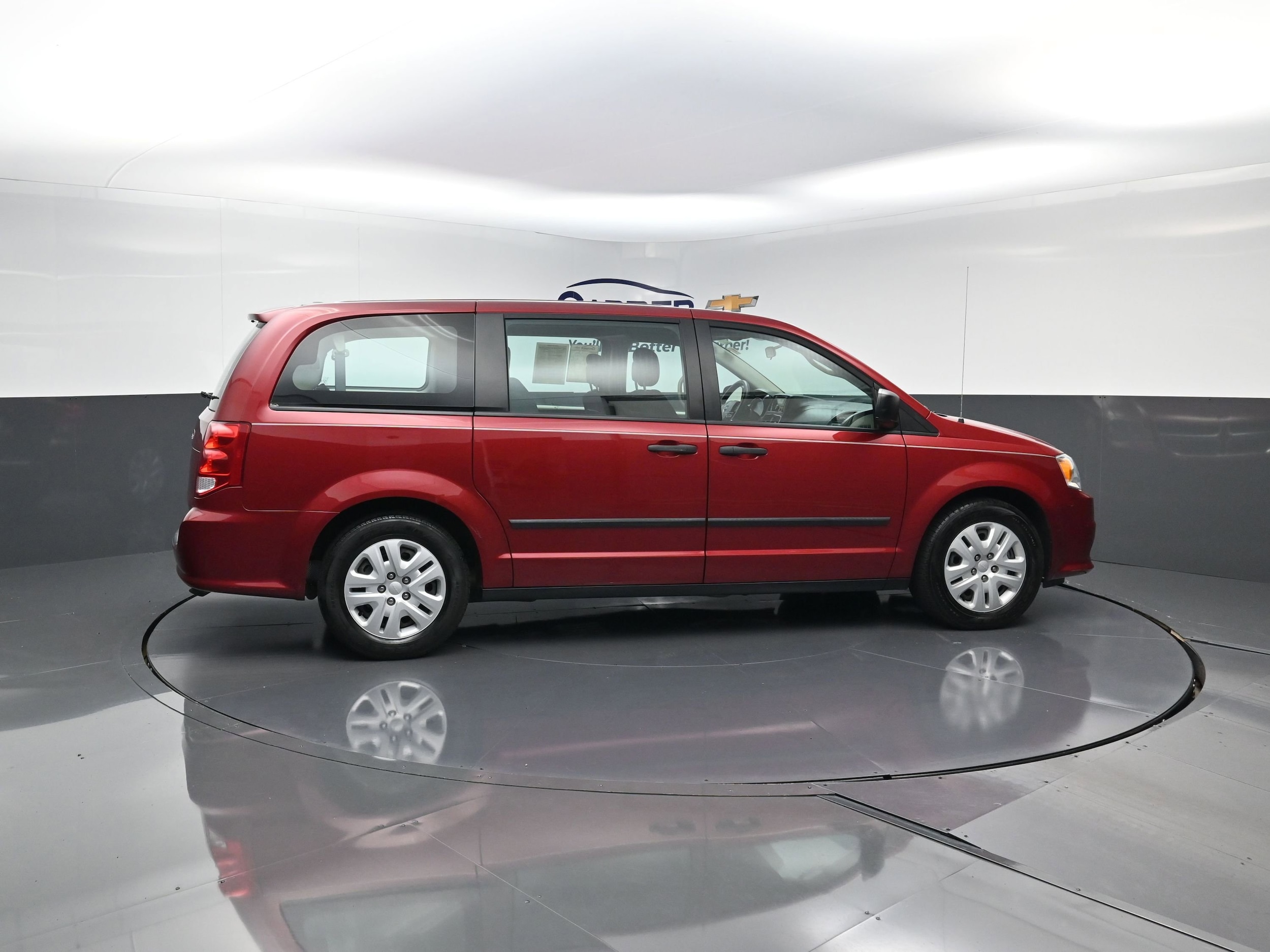 Used 2015 Dodge Grand Caravan SE with VIN 2C4RDGBG2FR511531 for sale in Highland, IN
