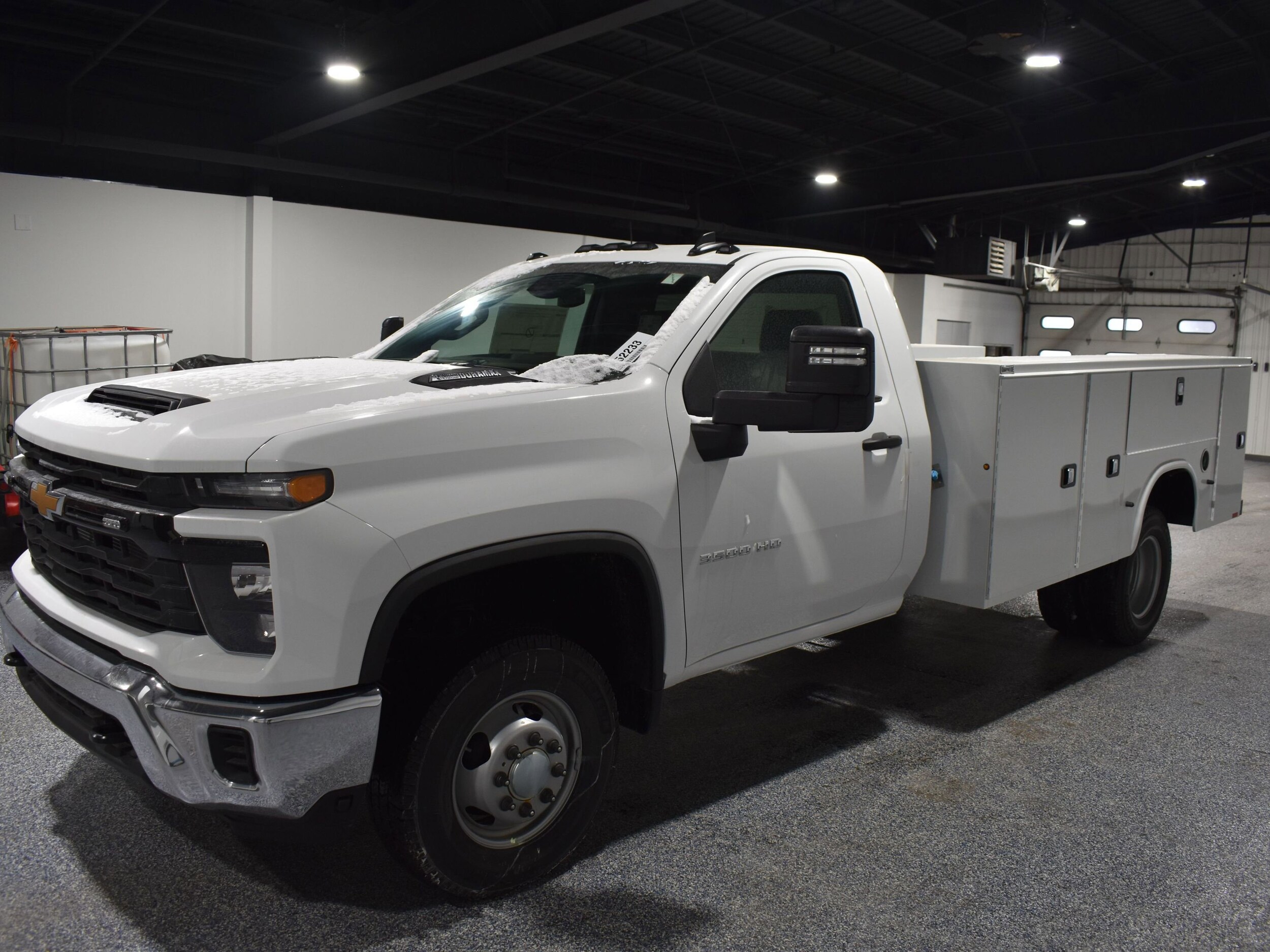 2025 Chevrolet Silverado 3500HD Work Truck photo 3