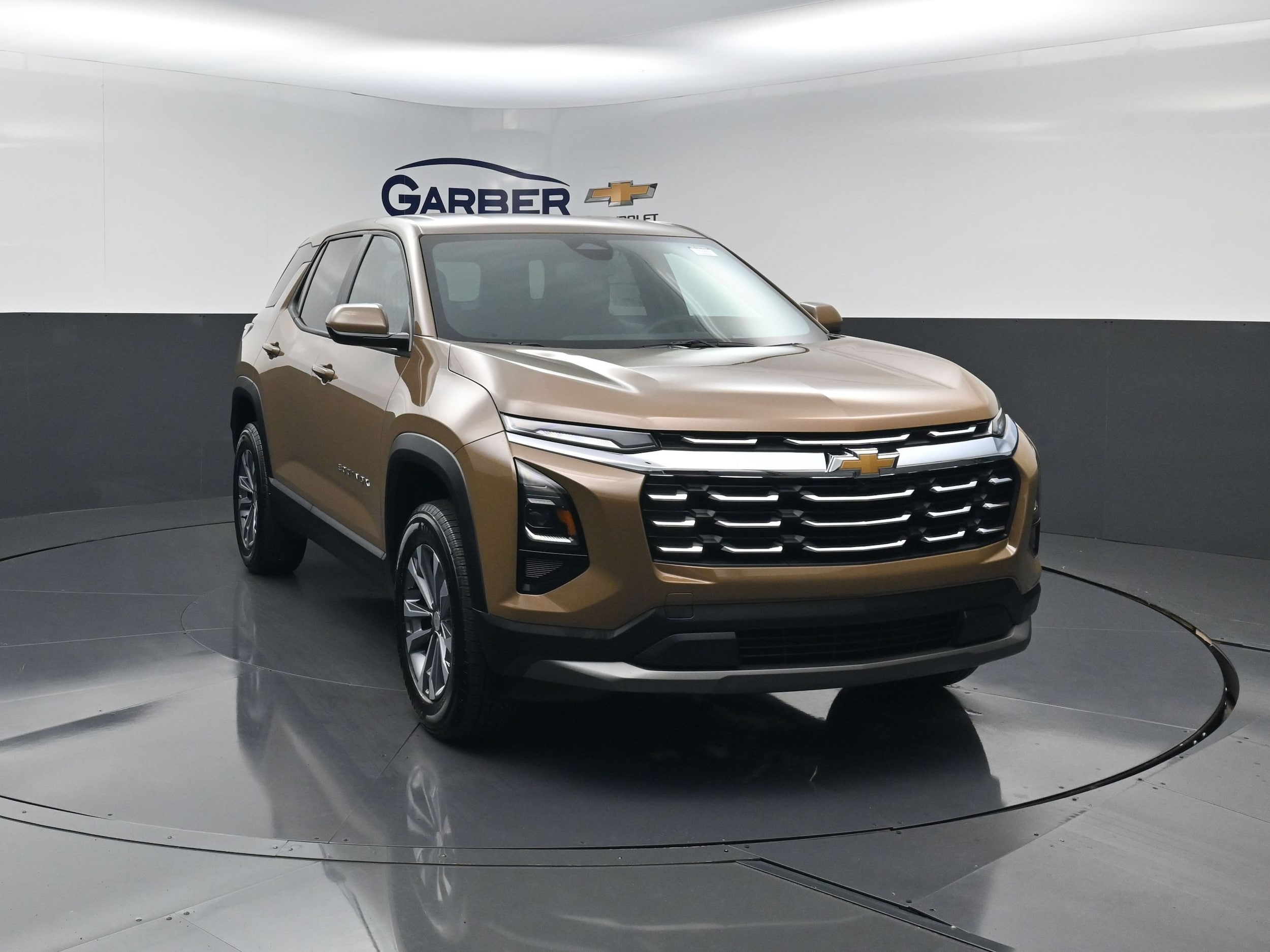 2027 Chevrolet Equinox LT - Photo 8