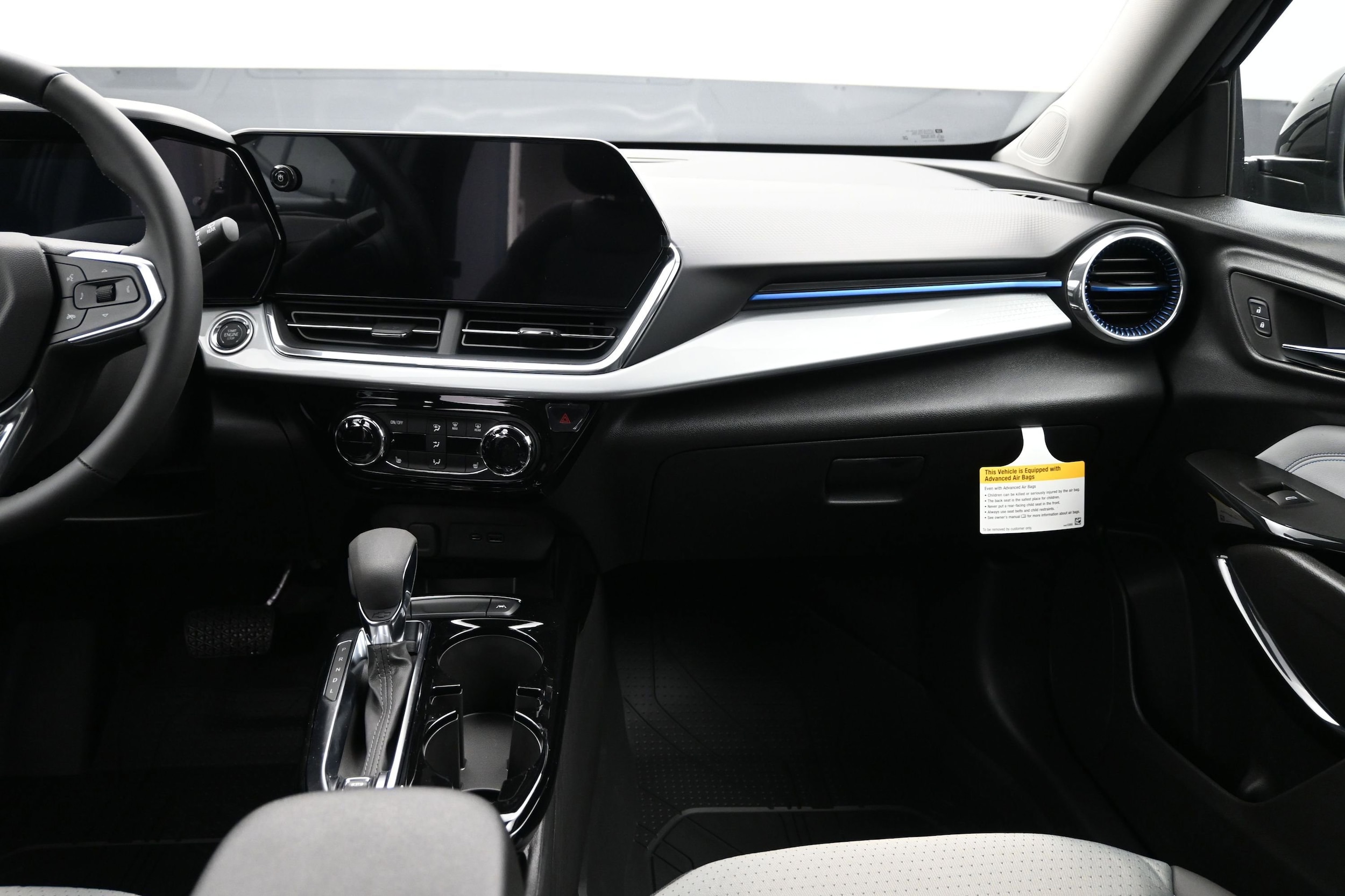 2026 Chevrolet Trax LT - Photo 18