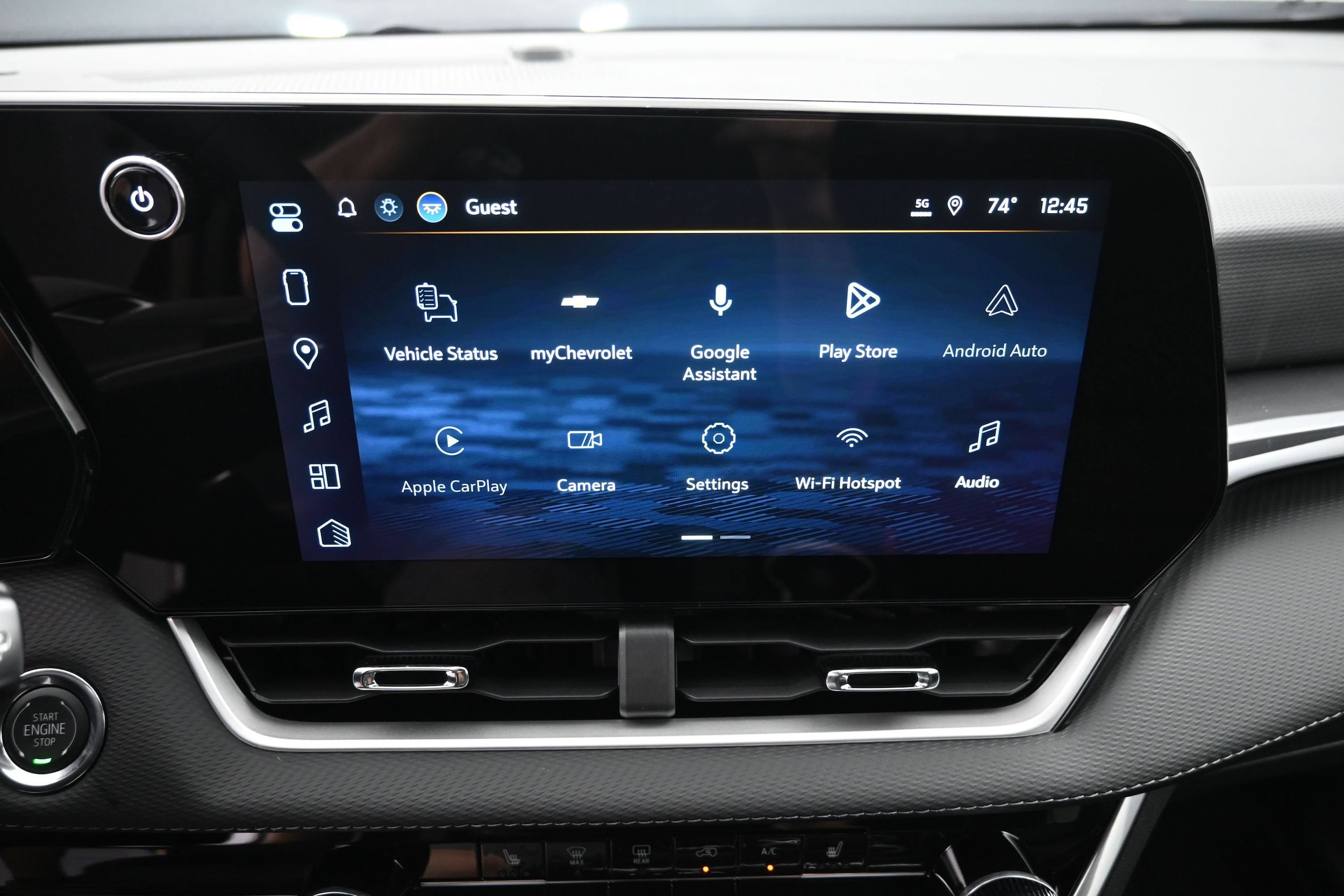 2027 Chevrolet Equinox LT - Photo 32