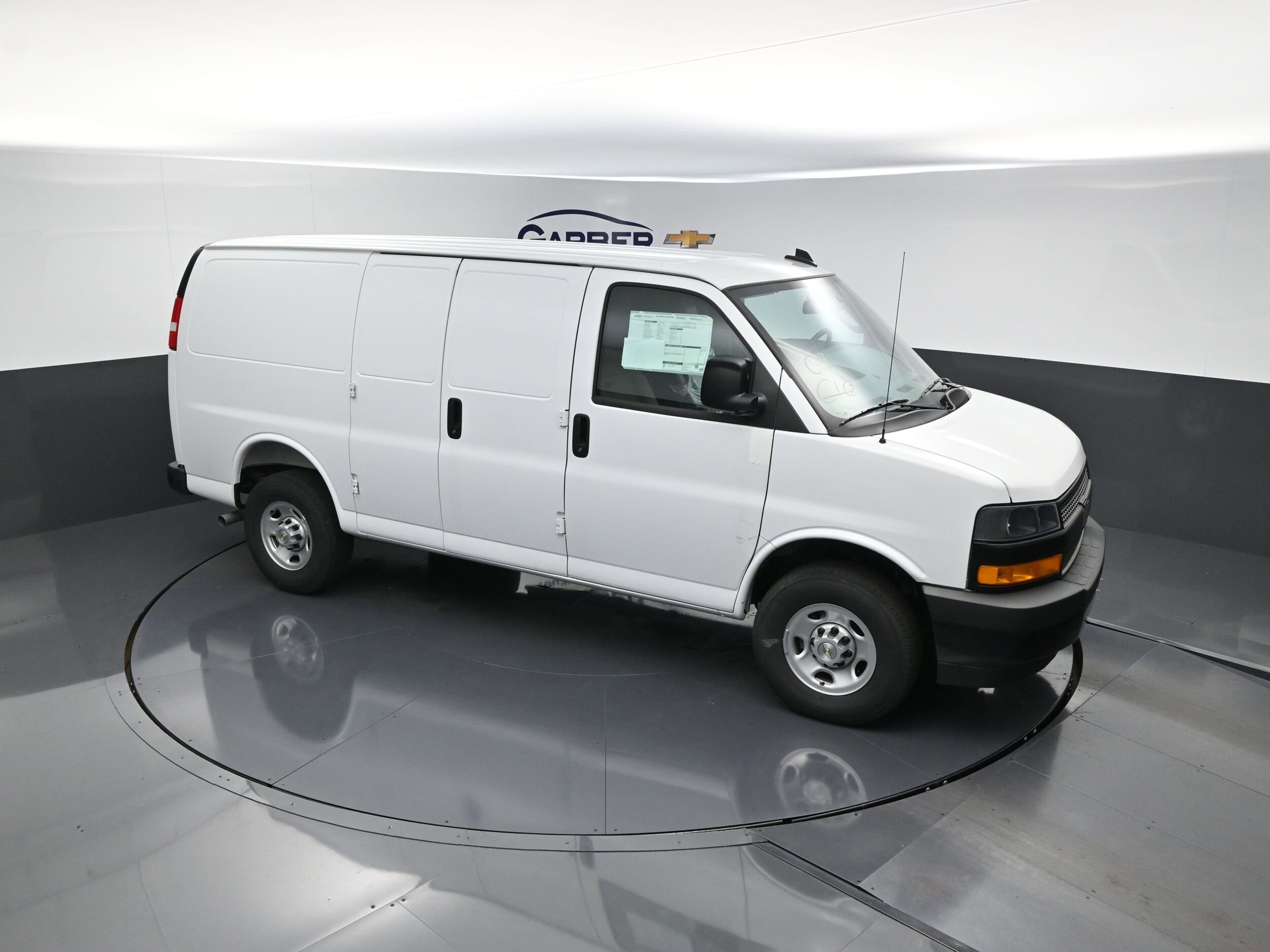 2025 Chevrolet Express Cargo Work Van - Photo 15