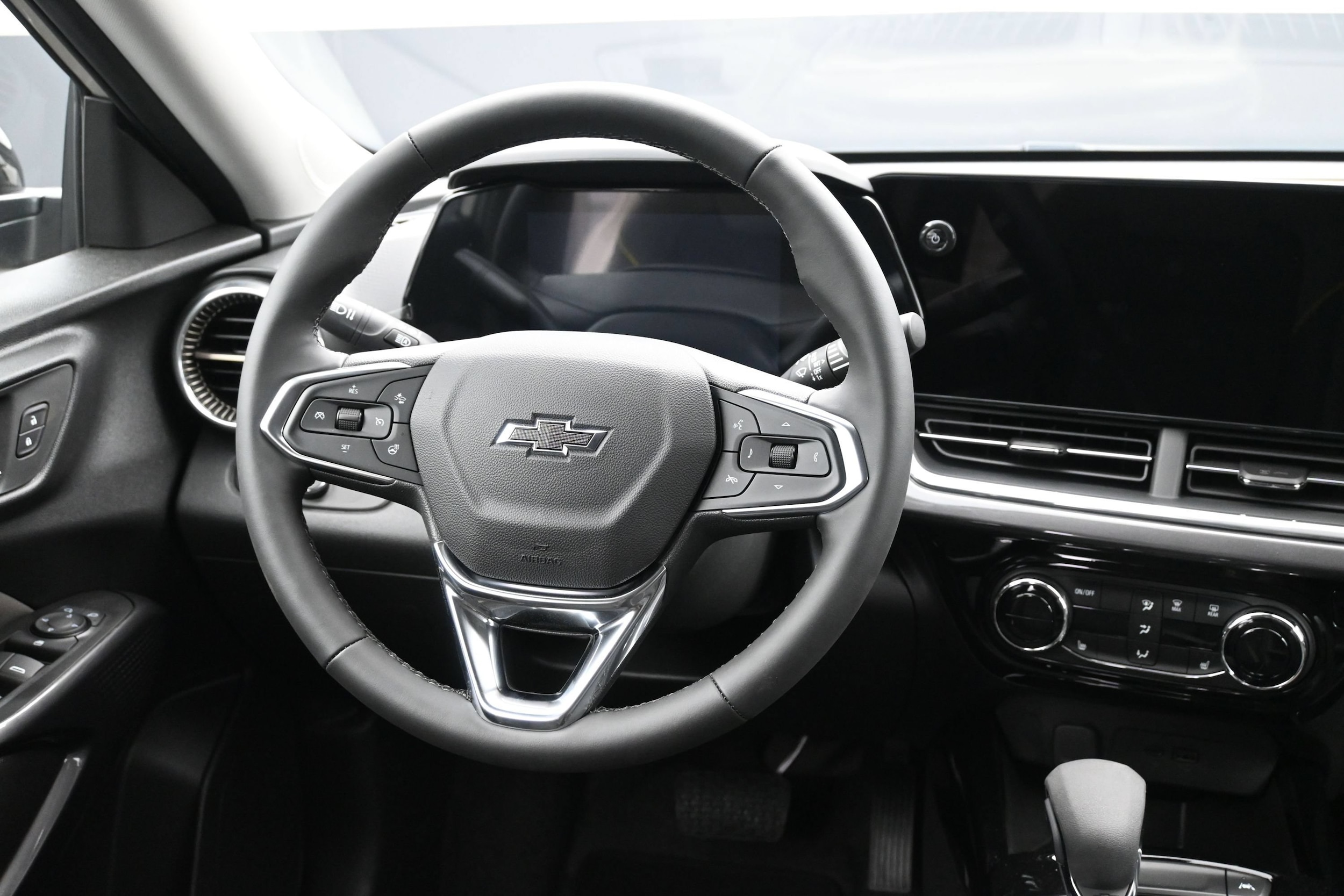 2026 Chevrolet Trax Activ - Photo 17
