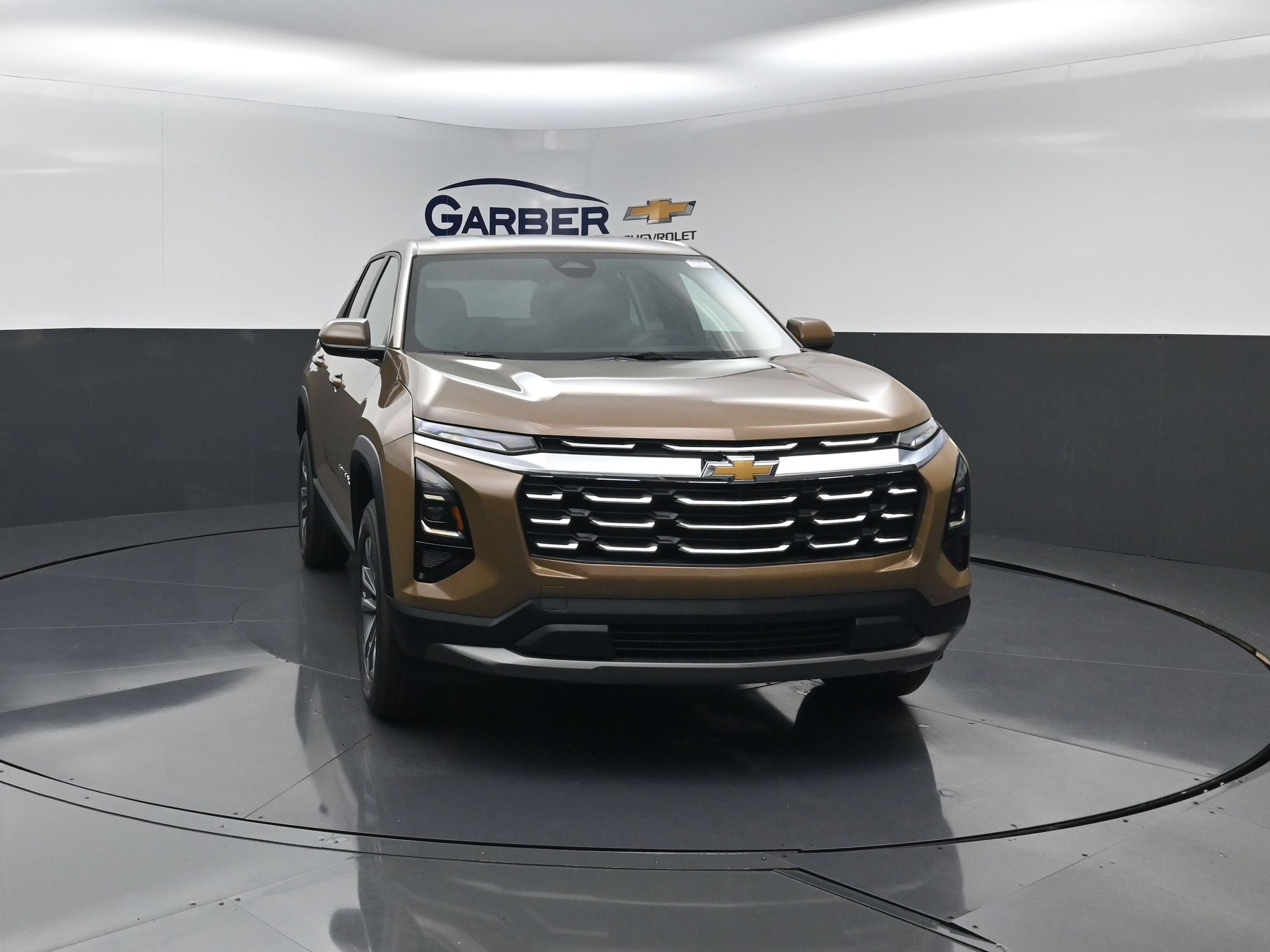2027 Chevrolet Equinox LT - Photo 8