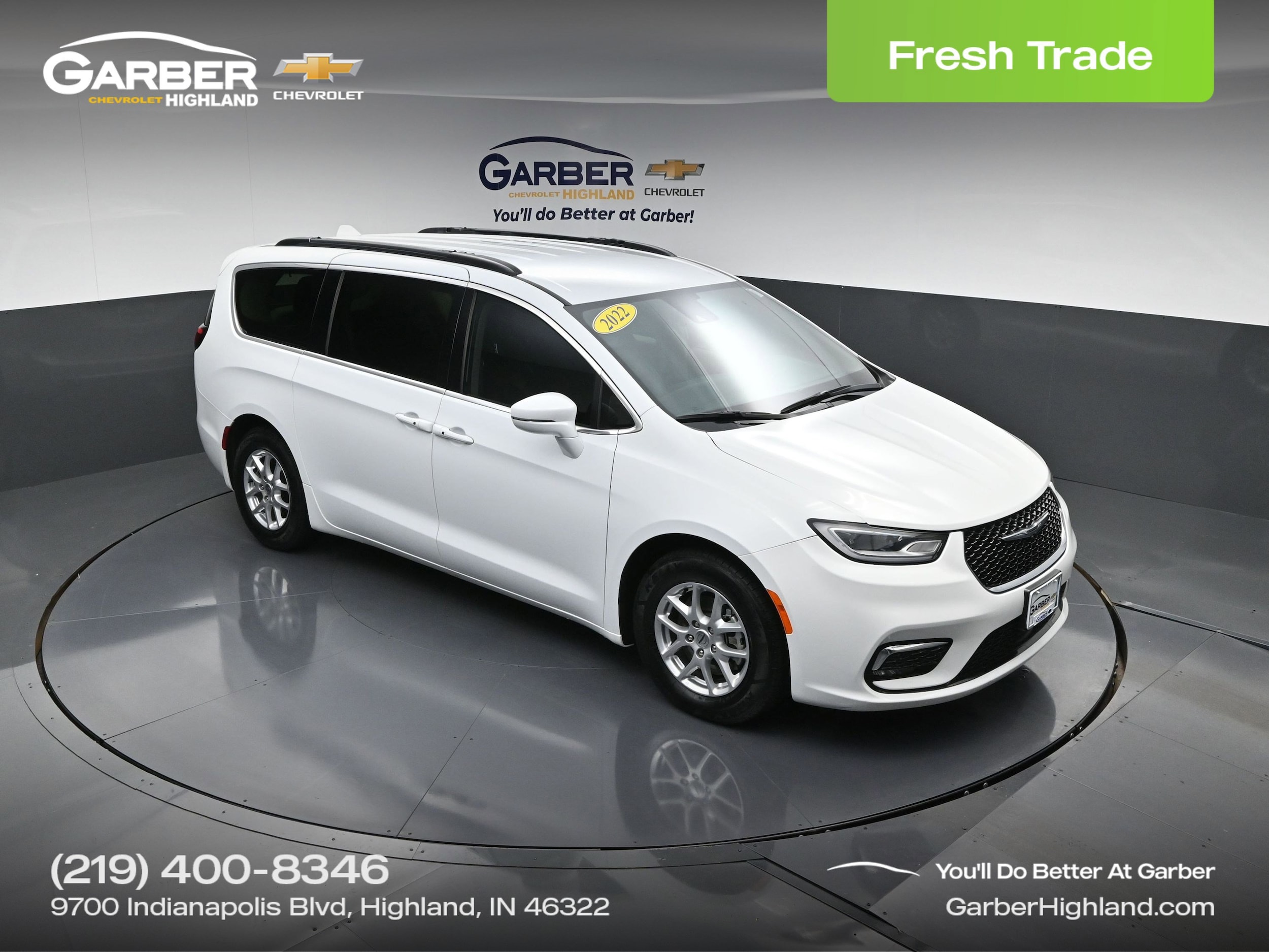 2022 Chrysler Pacifica Touring L's photo