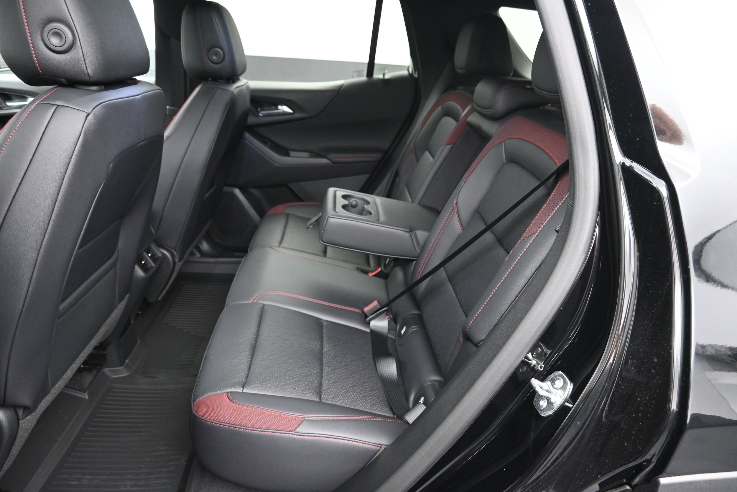 2027 Chevrolet Equinox RS - Photo 48