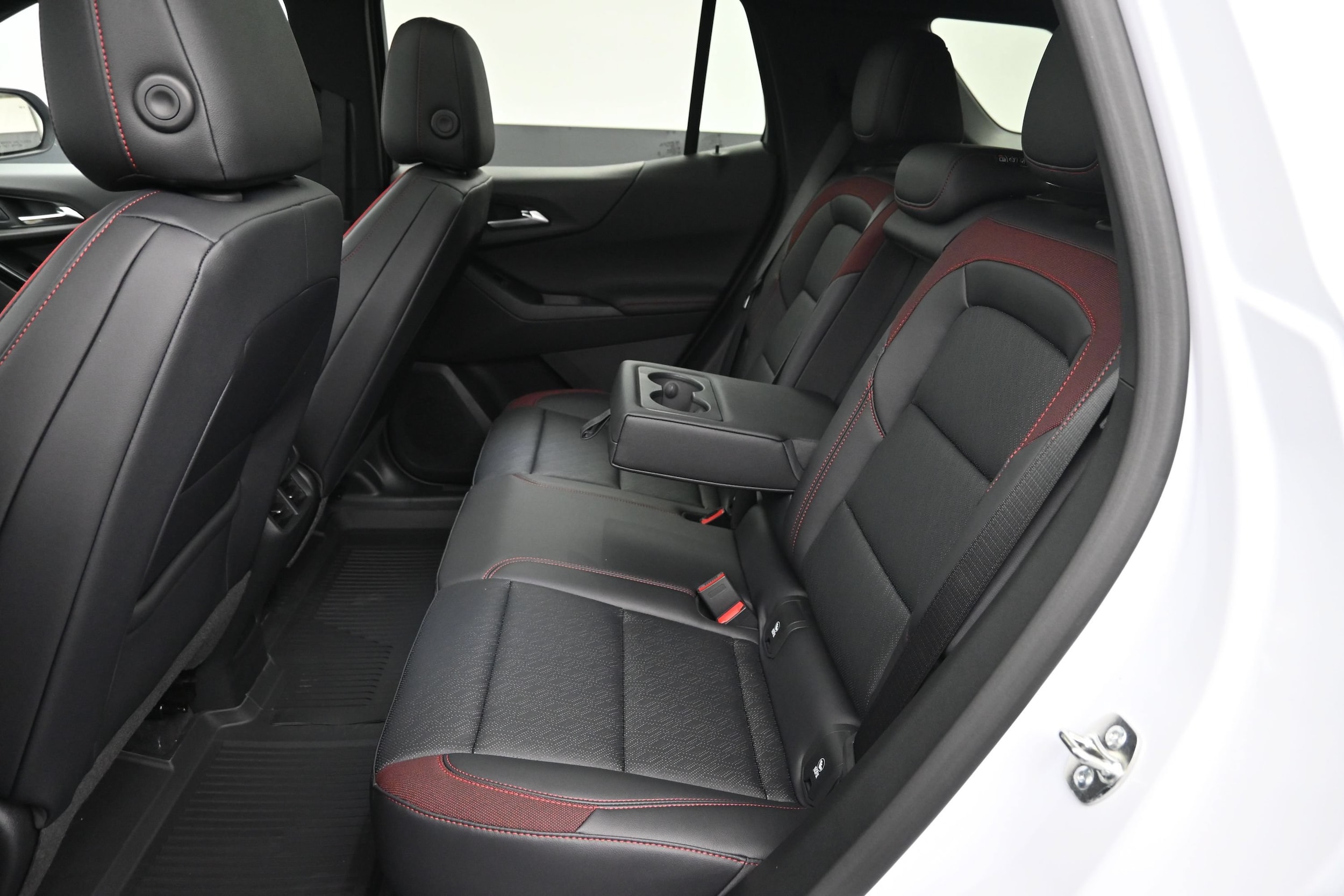 2027 Chevrolet Equinox RS - Photo 55