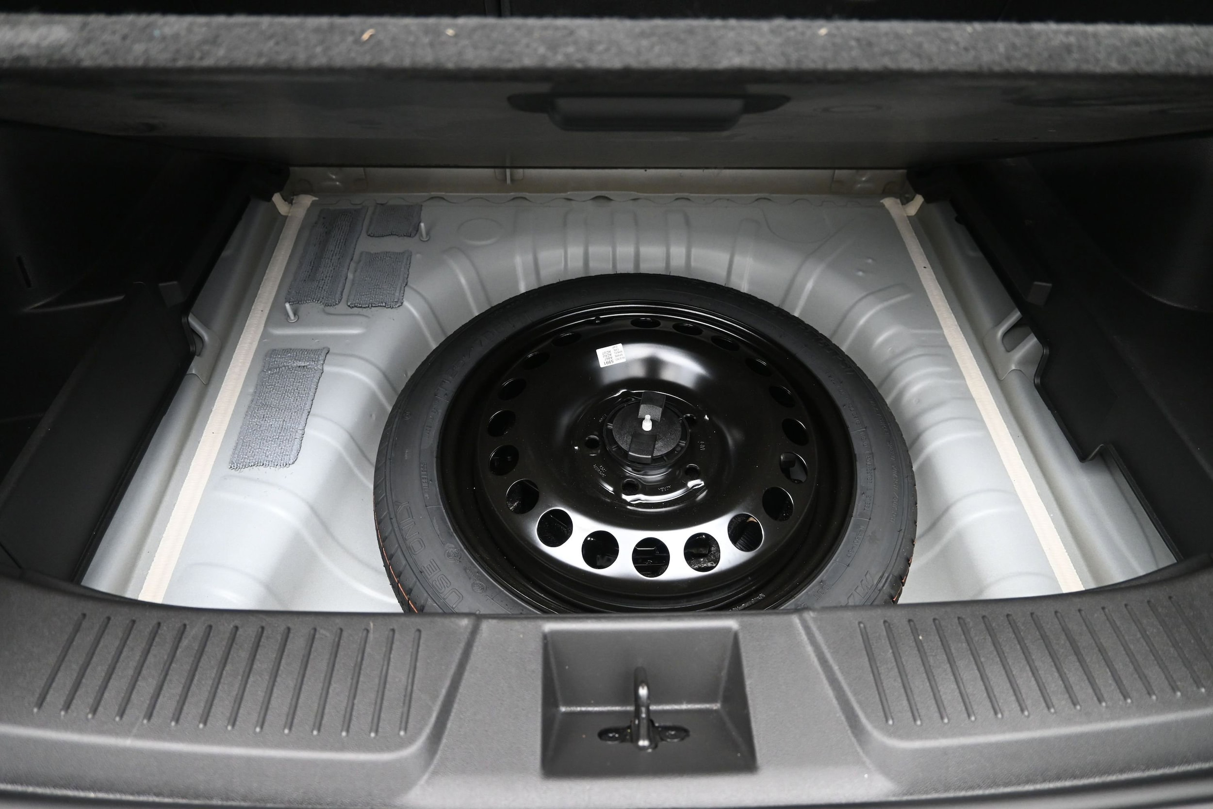 2024 Chevrolet Trax LS - Photo 44