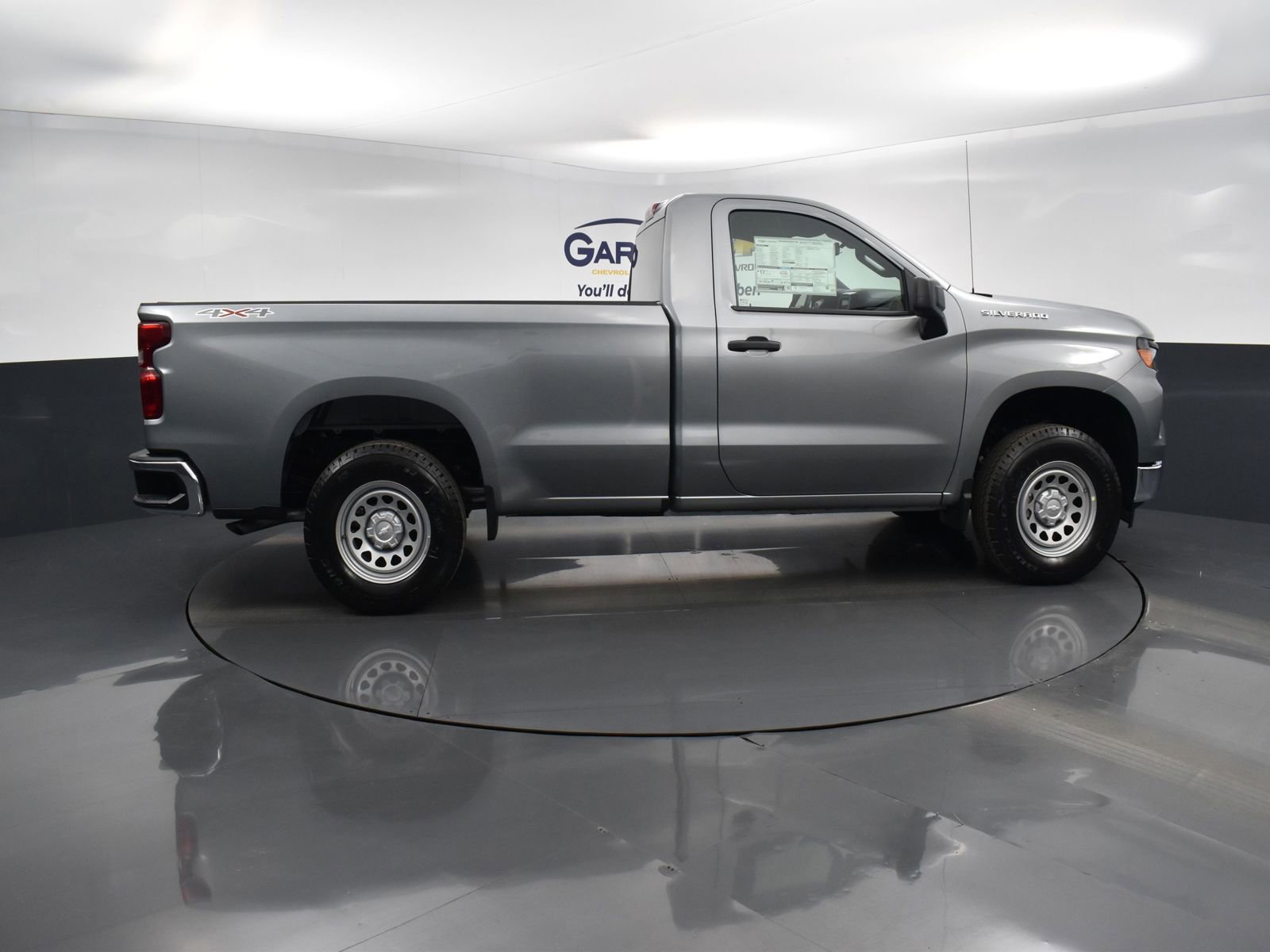 2025 Chevrolet Silverado 1500 photo 2