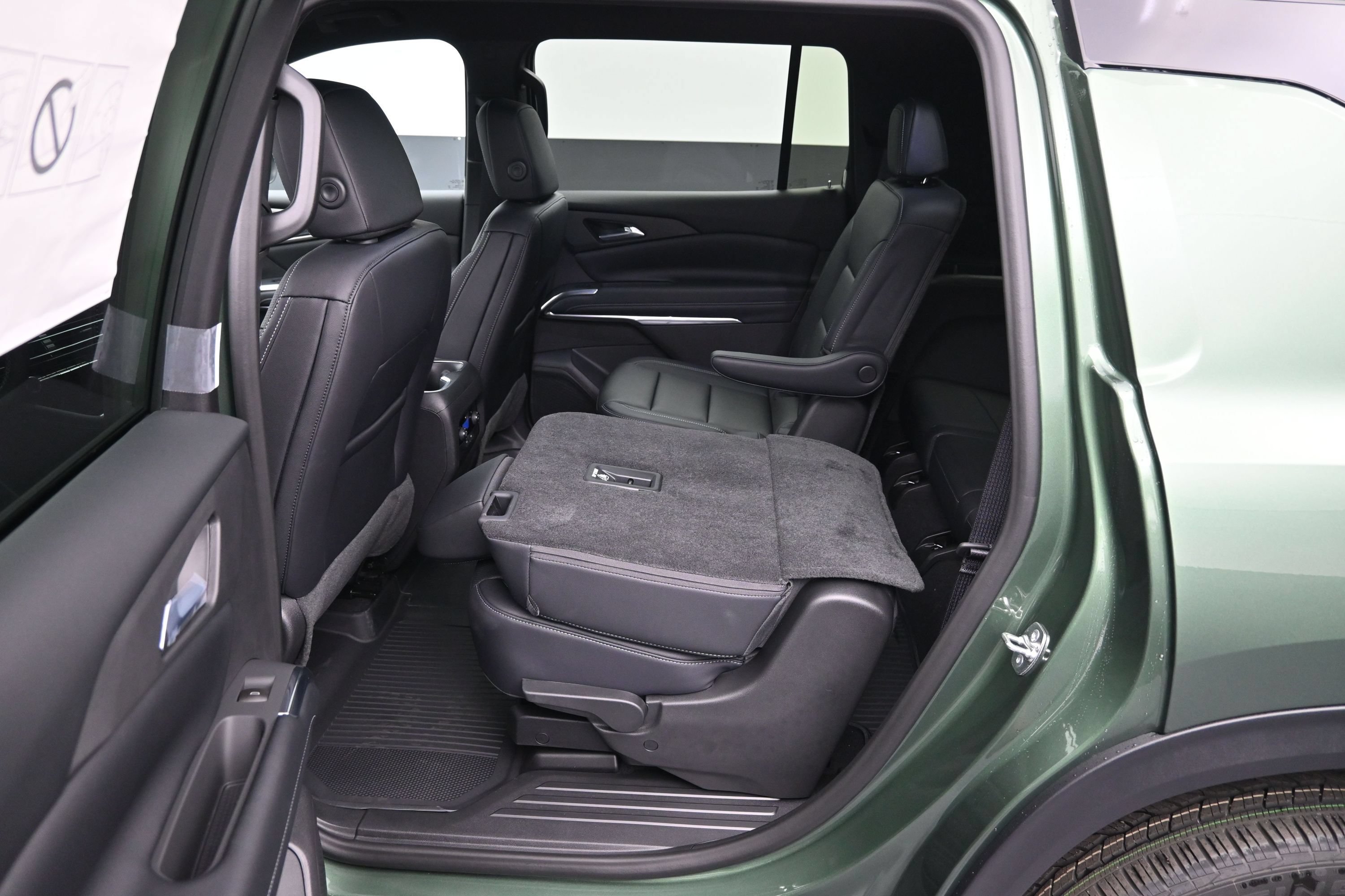 2027 Chevrolet Traverse LT - Photo 49