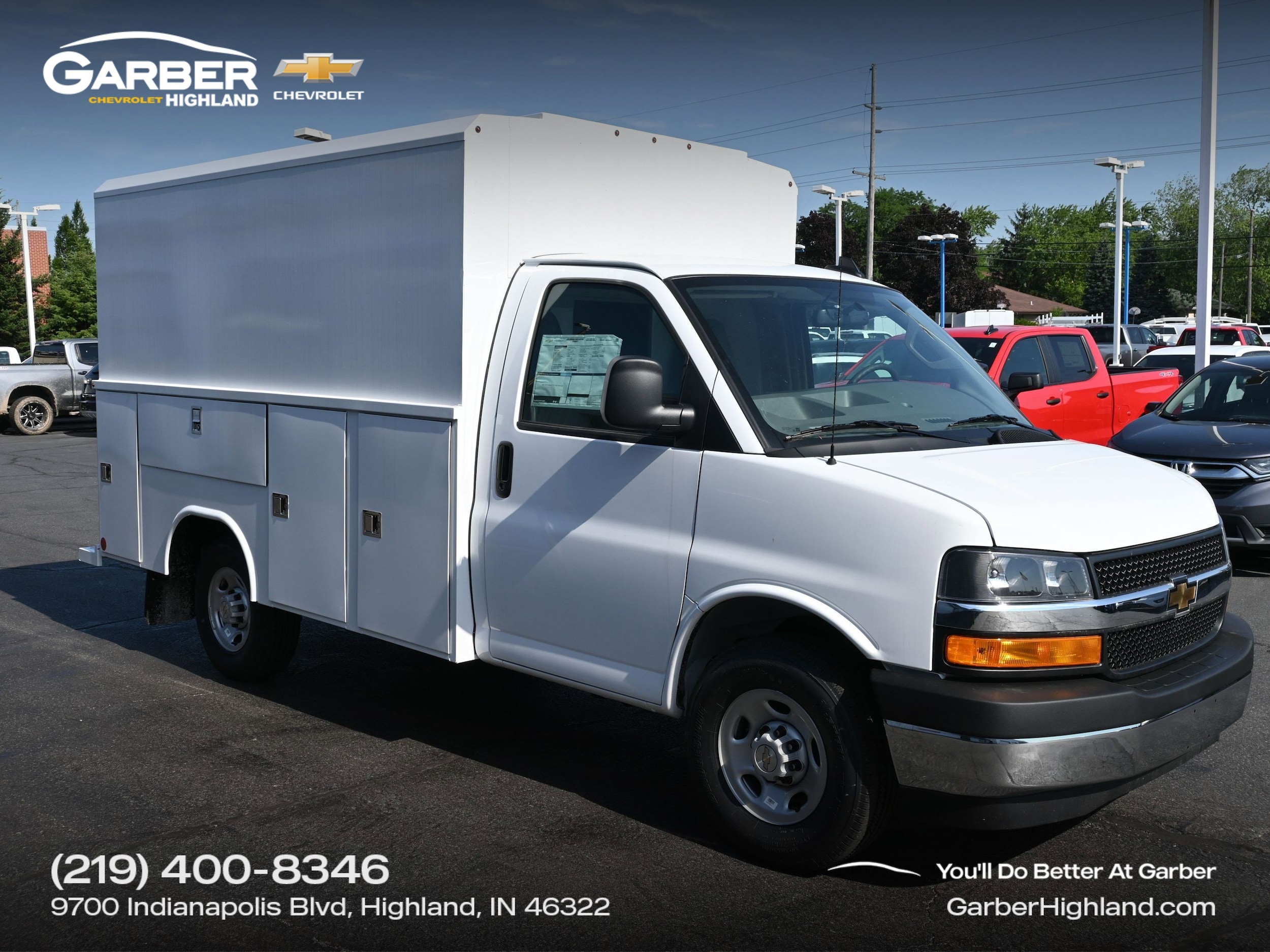 2025 Chevrolet Express Cutaway Base's photo