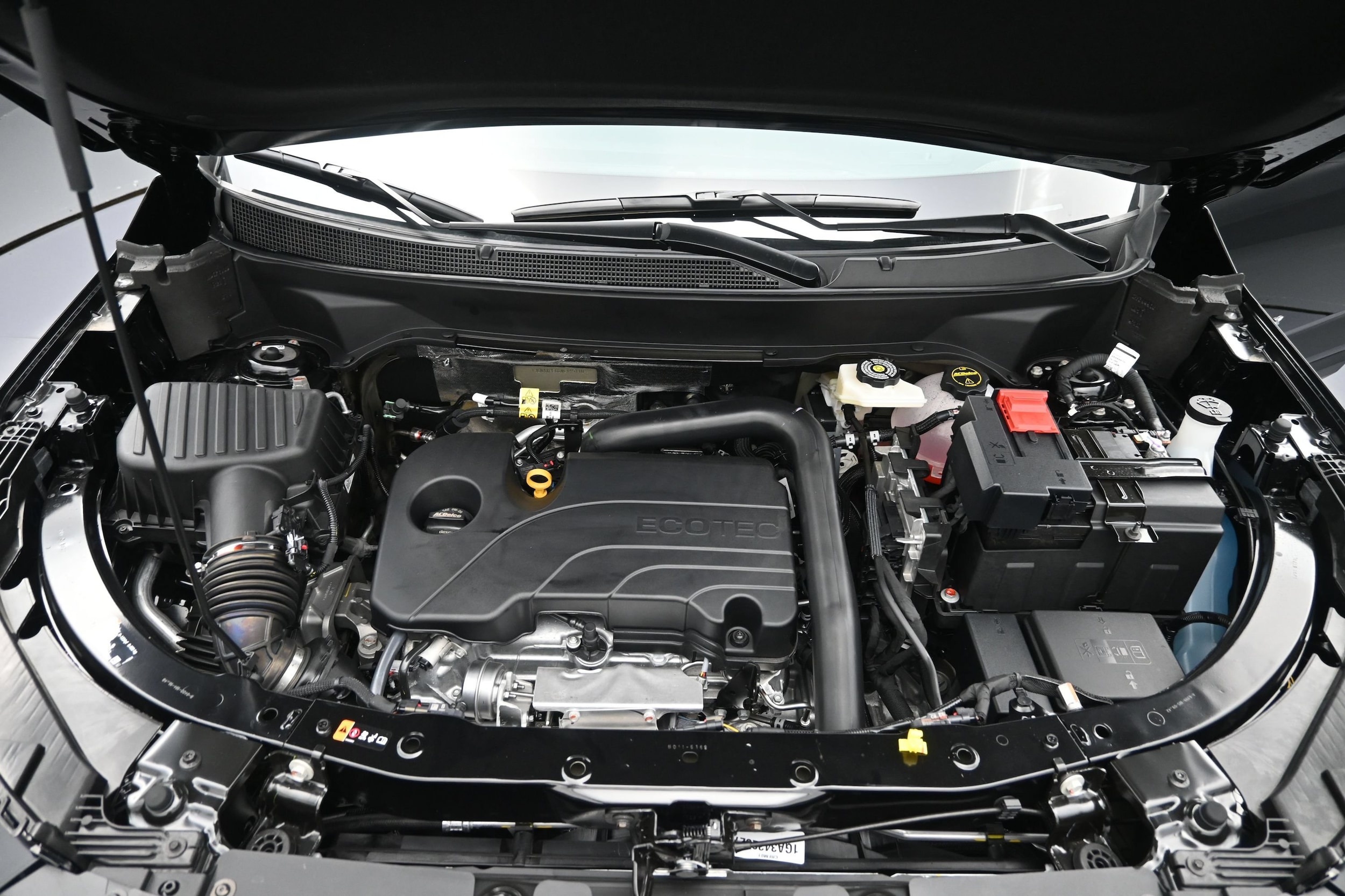 2027 Chevrolet Equinox LT - Photo 54
