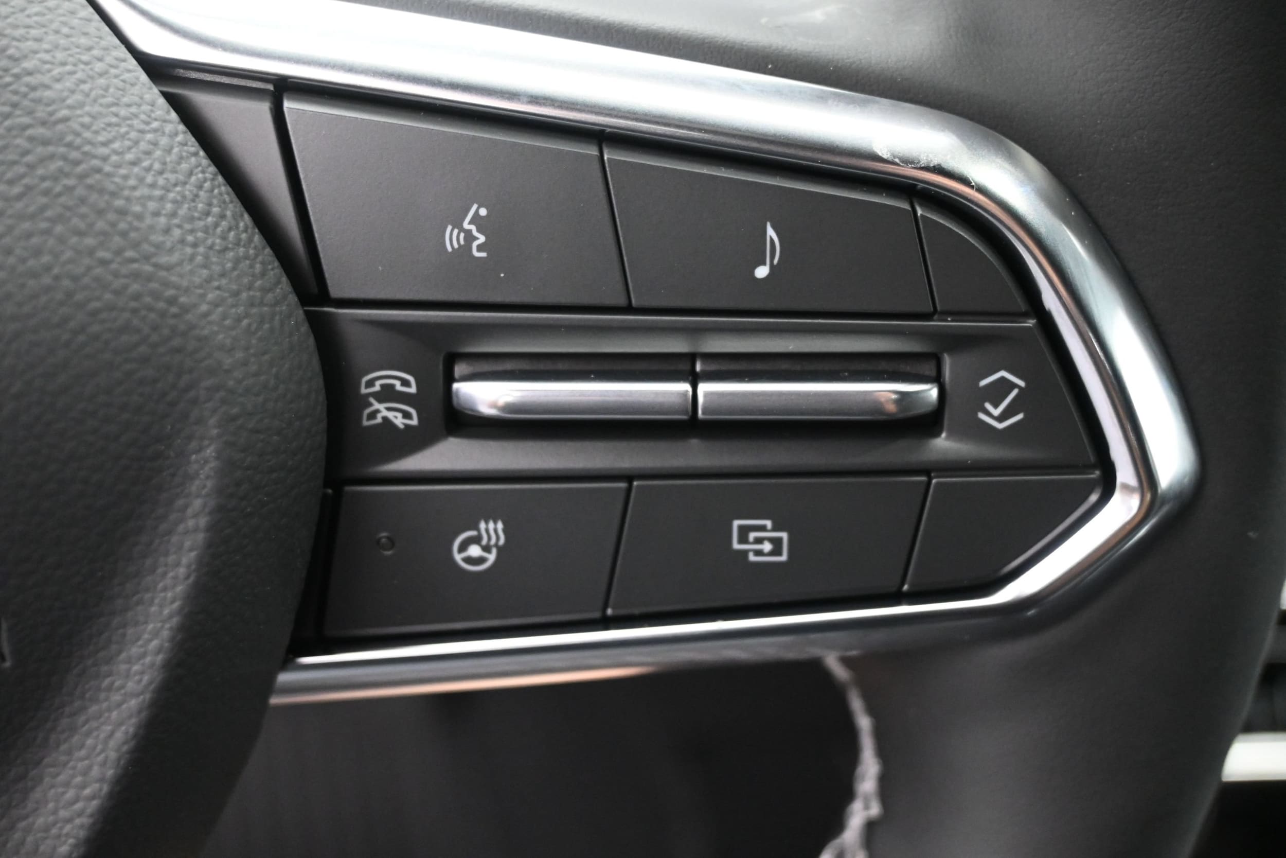 2027 Chevrolet Traverse LT - Photo 28