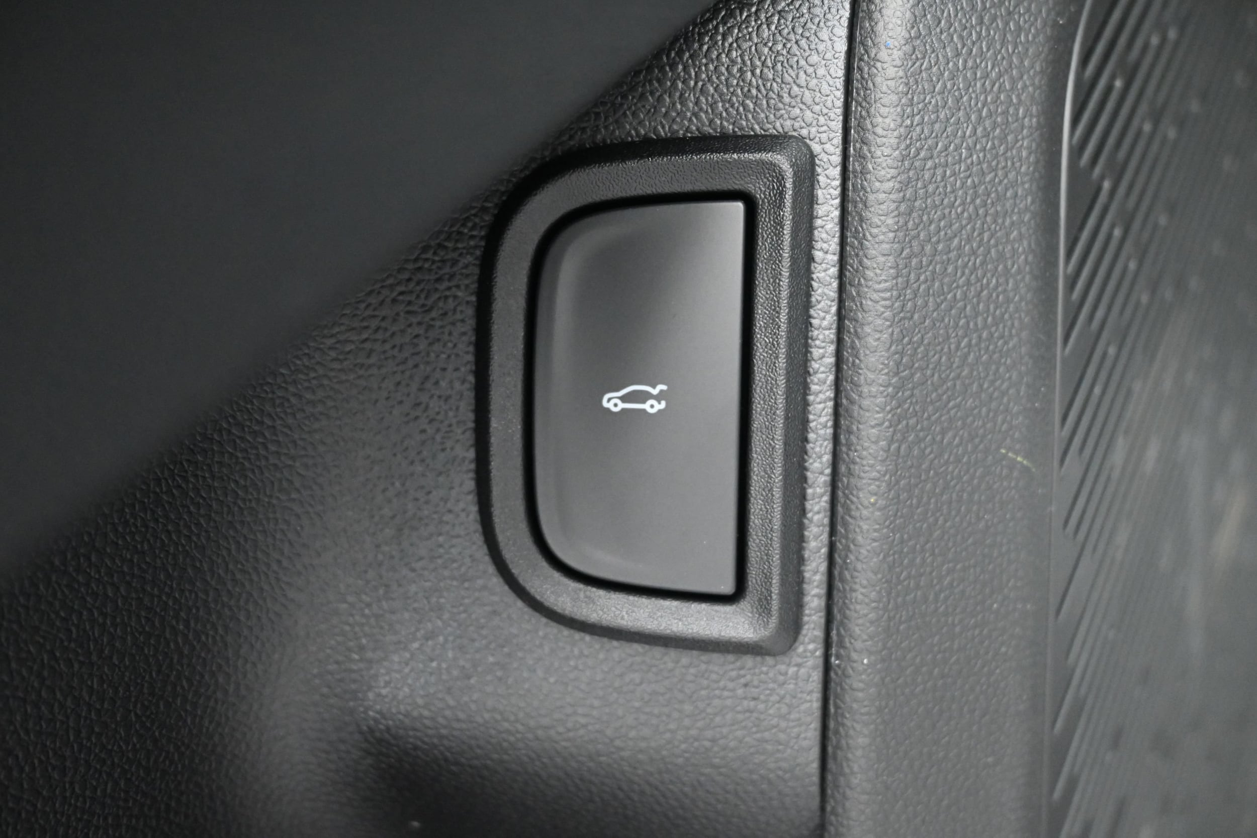 2027 Chevrolet Equinox LT - Photo 25