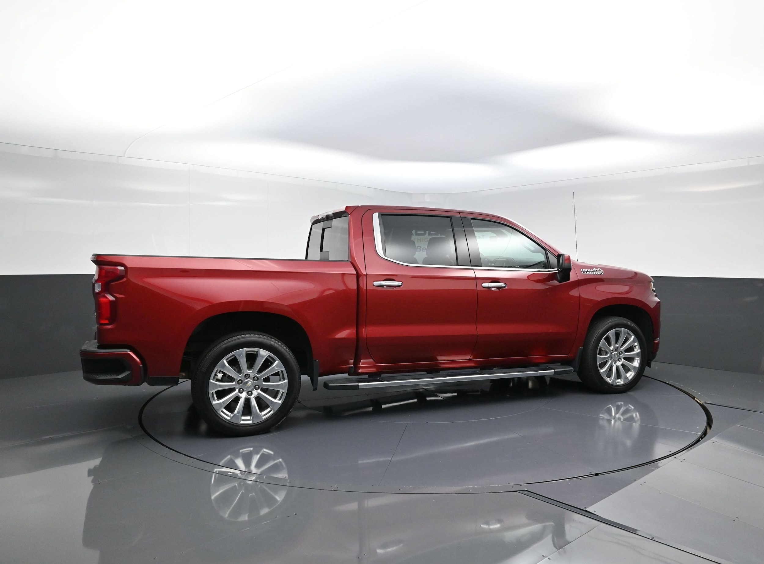 Certified 2020 Chevrolet Silverado 1500 High Country with VIN 1GCUYHET6LZ254713 for sale in Highland, IN