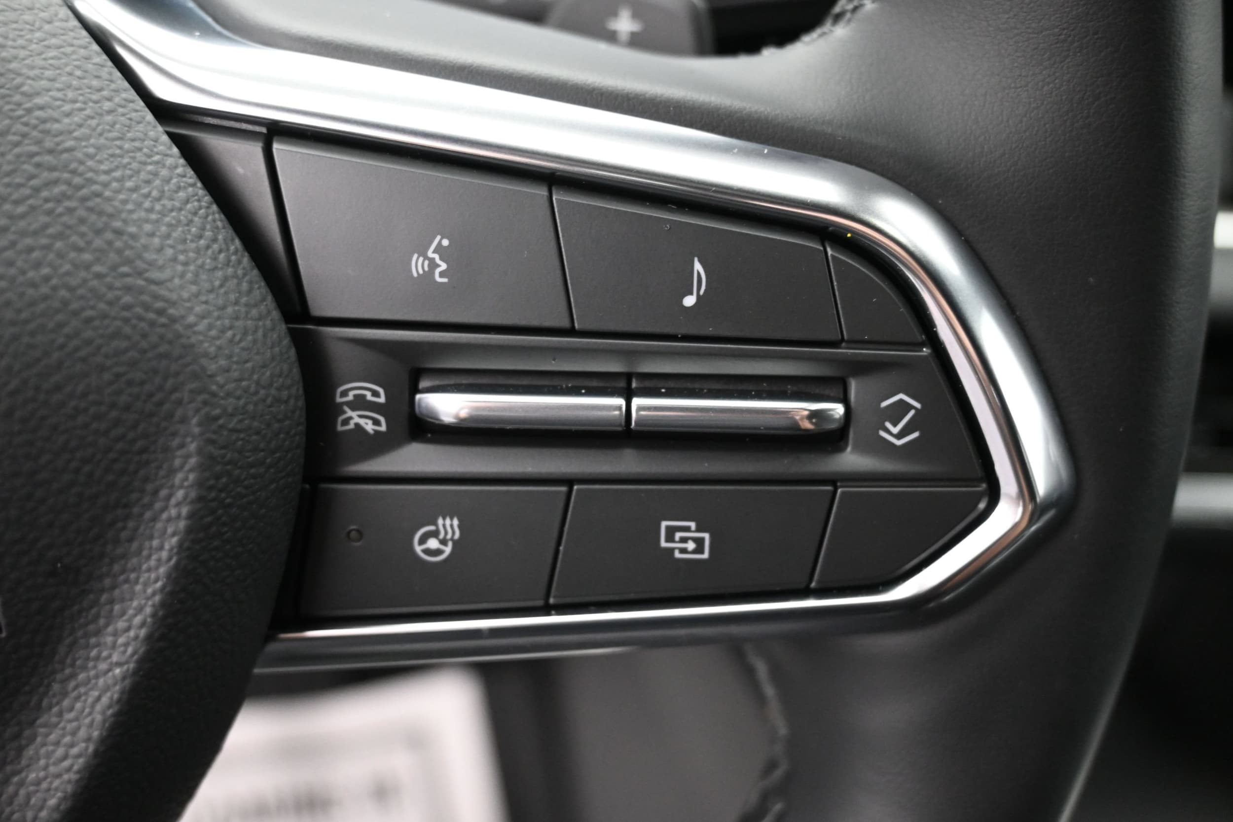 2027 Chevrolet Equinox LT - Photo 28