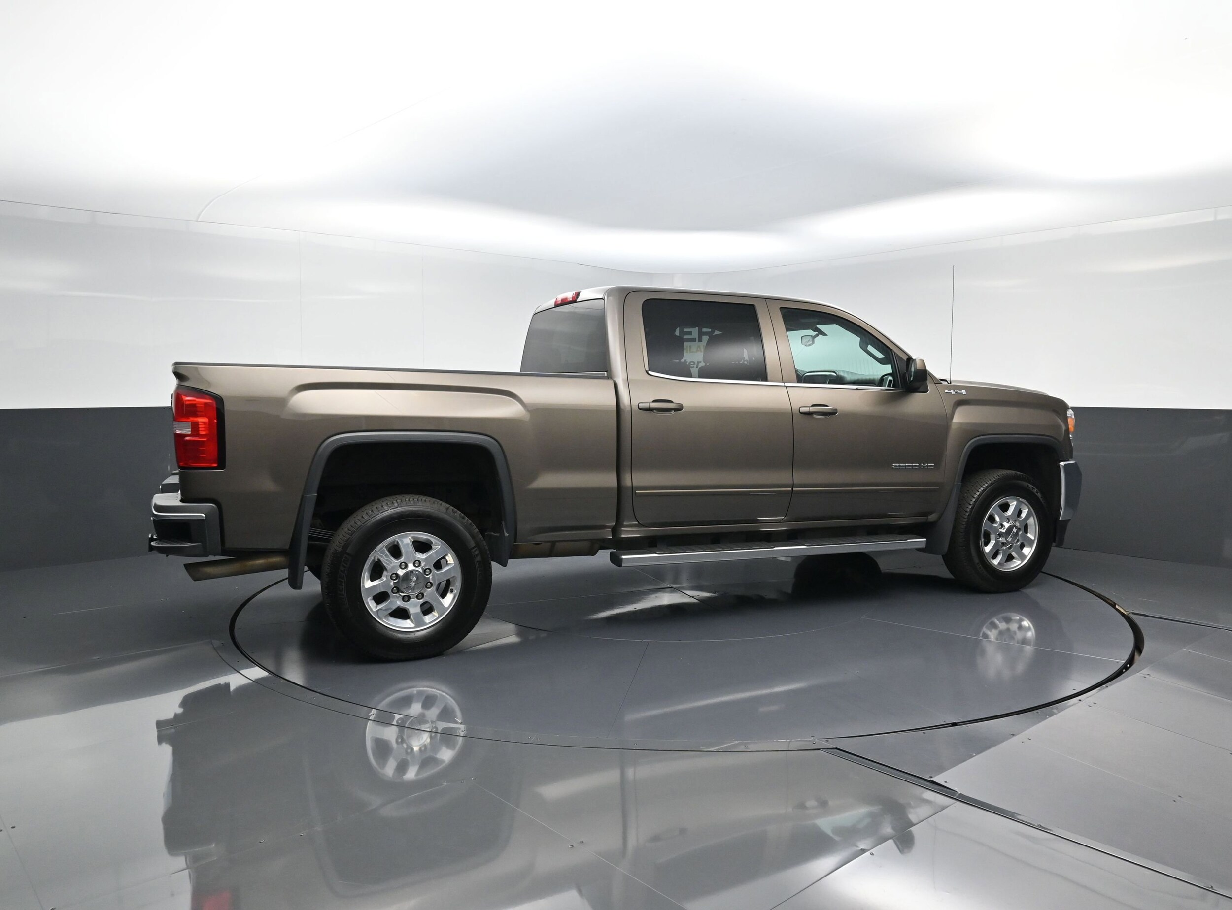 2015 Gmc Sierra SLE photo 2