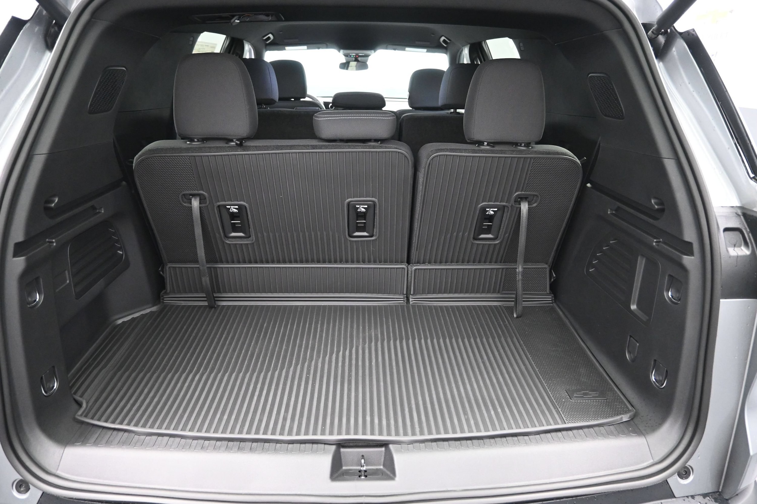 2027 Chevrolet Traverse LT - Photo 52