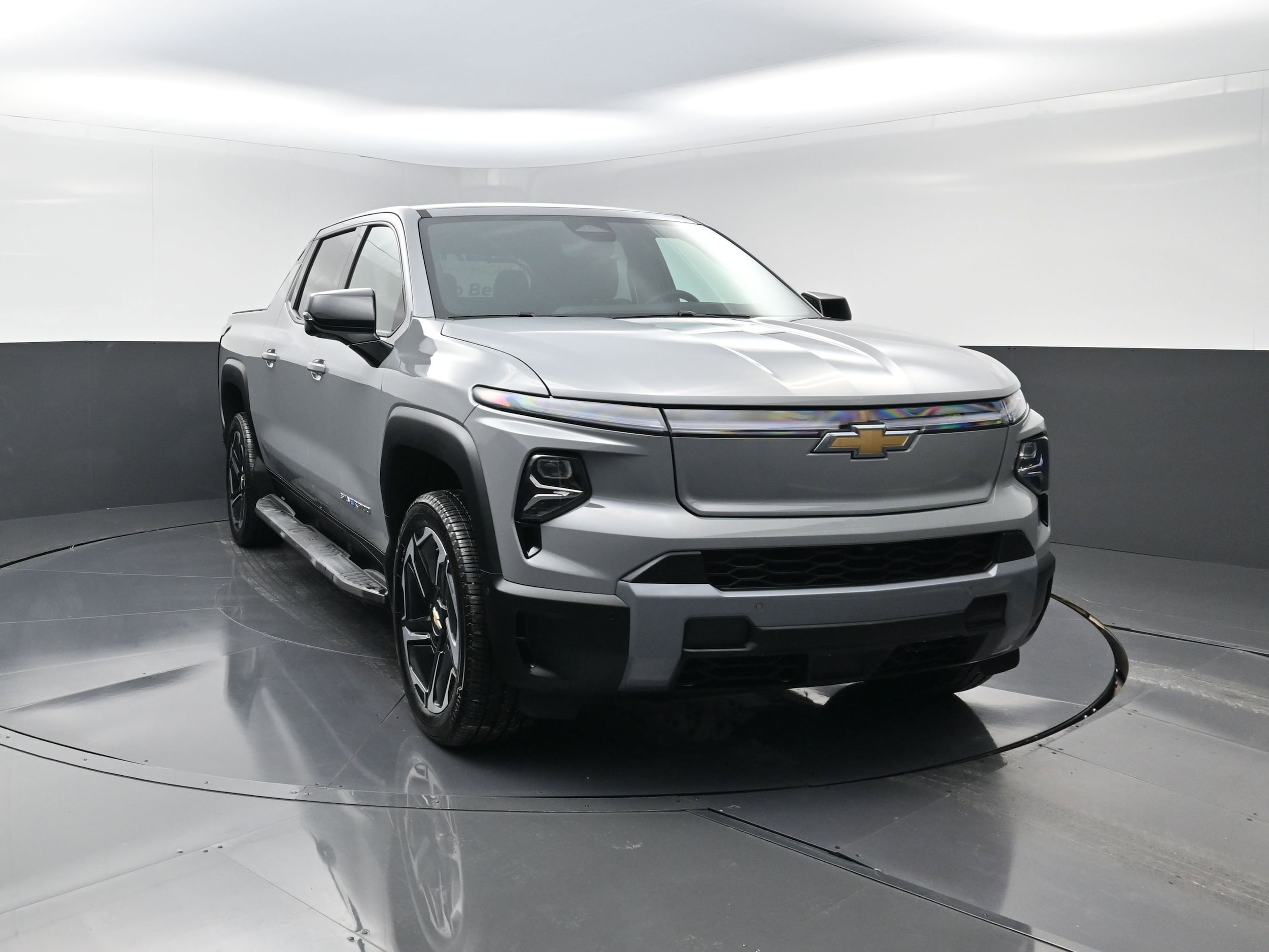 2026 Chevrolet Silverado EV LT - Photo 8