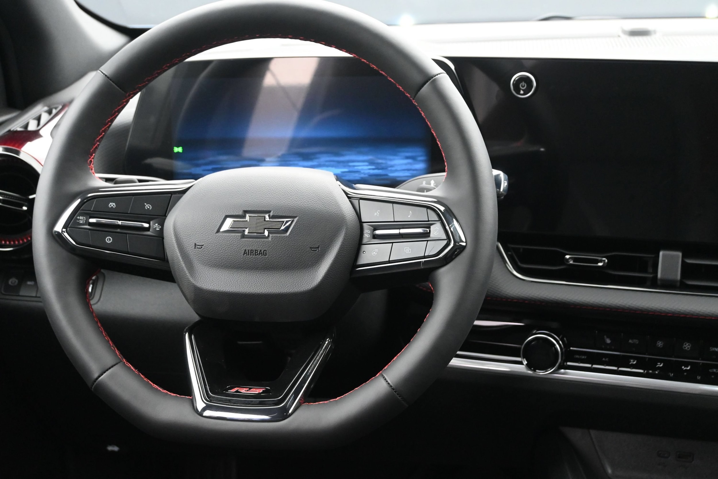 2027 Chevrolet Equinox RS - Photo 17