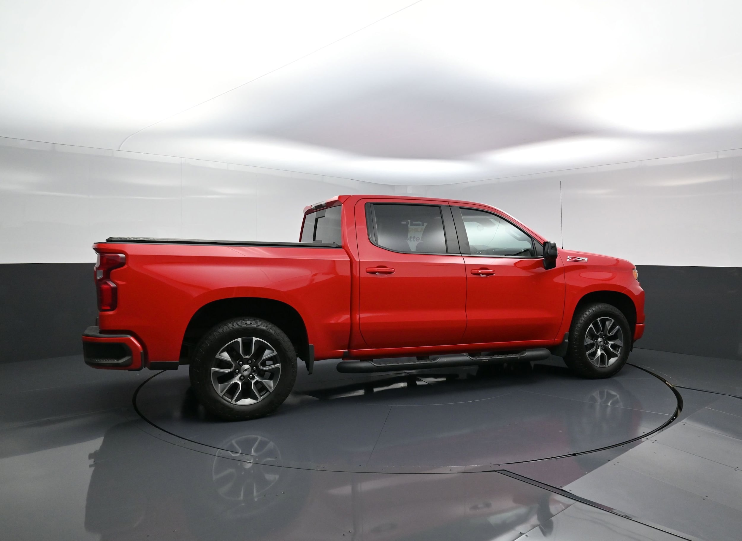 Certified 2022 Chevrolet Silverado 1500 RST with VIN 1GCUDEED3NZ528357 for sale in Highland, IN