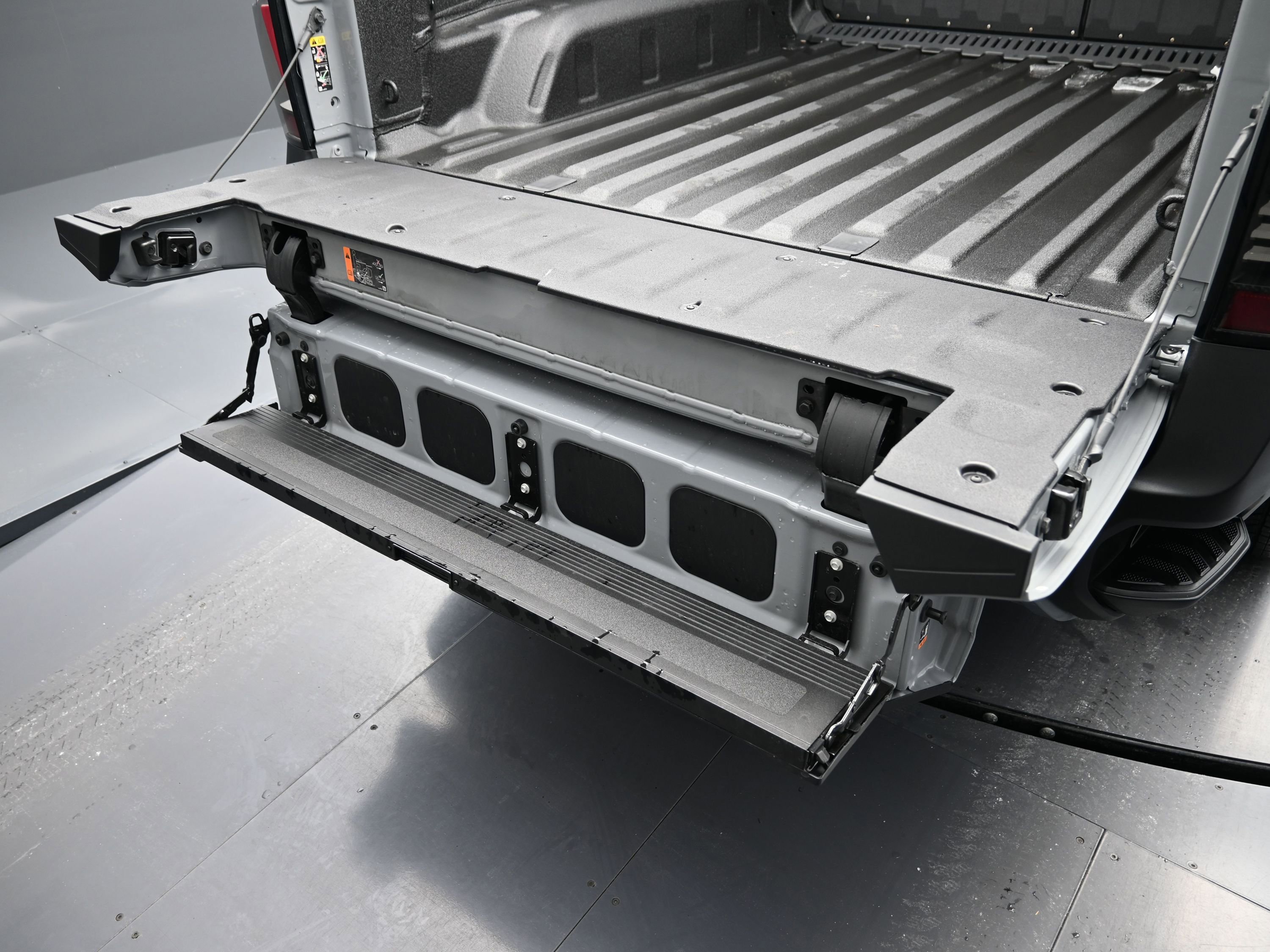 2026 Chevrolet Silverado EV LT - Photo 63