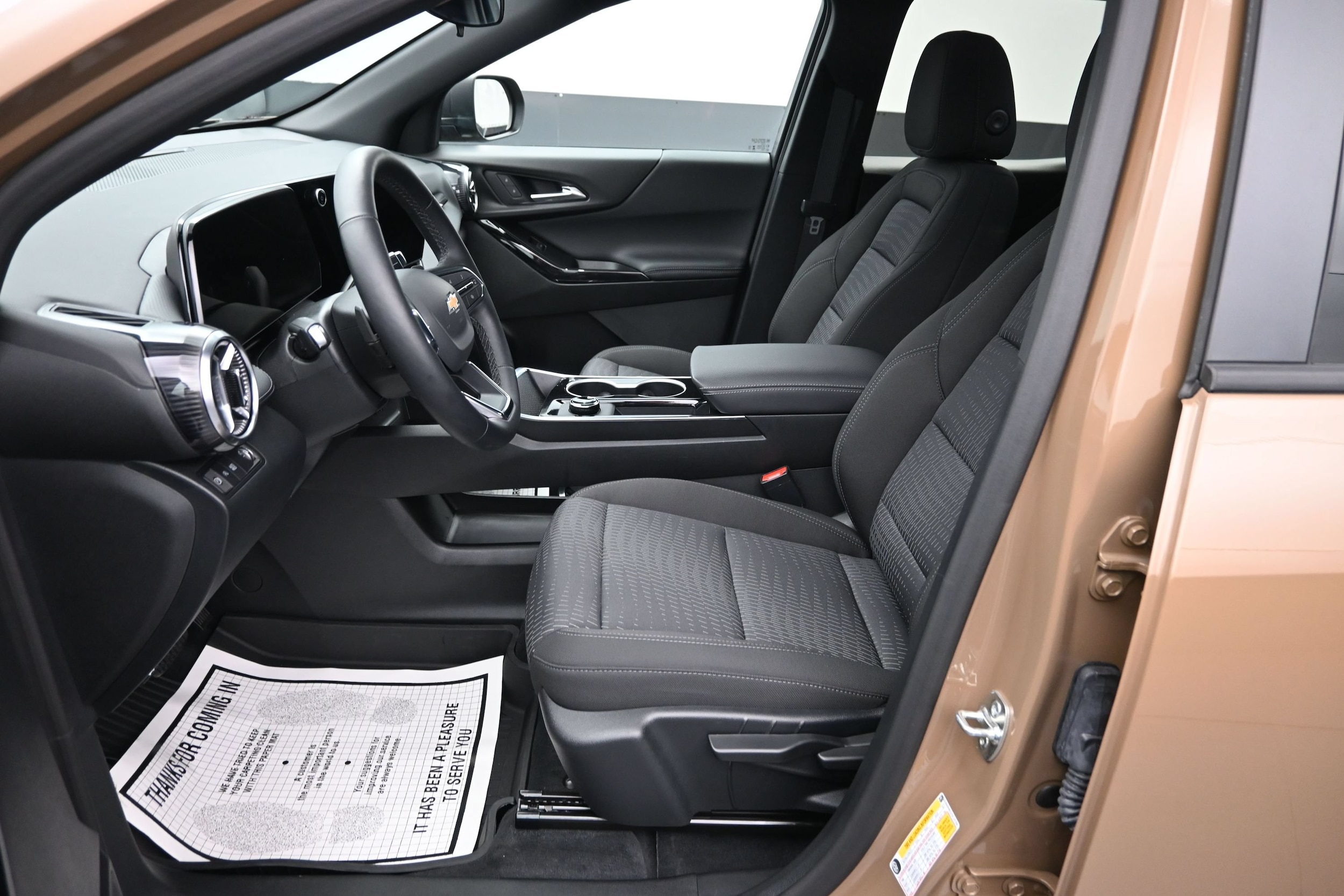 2027 Chevrolet Equinox LT - Photo 20