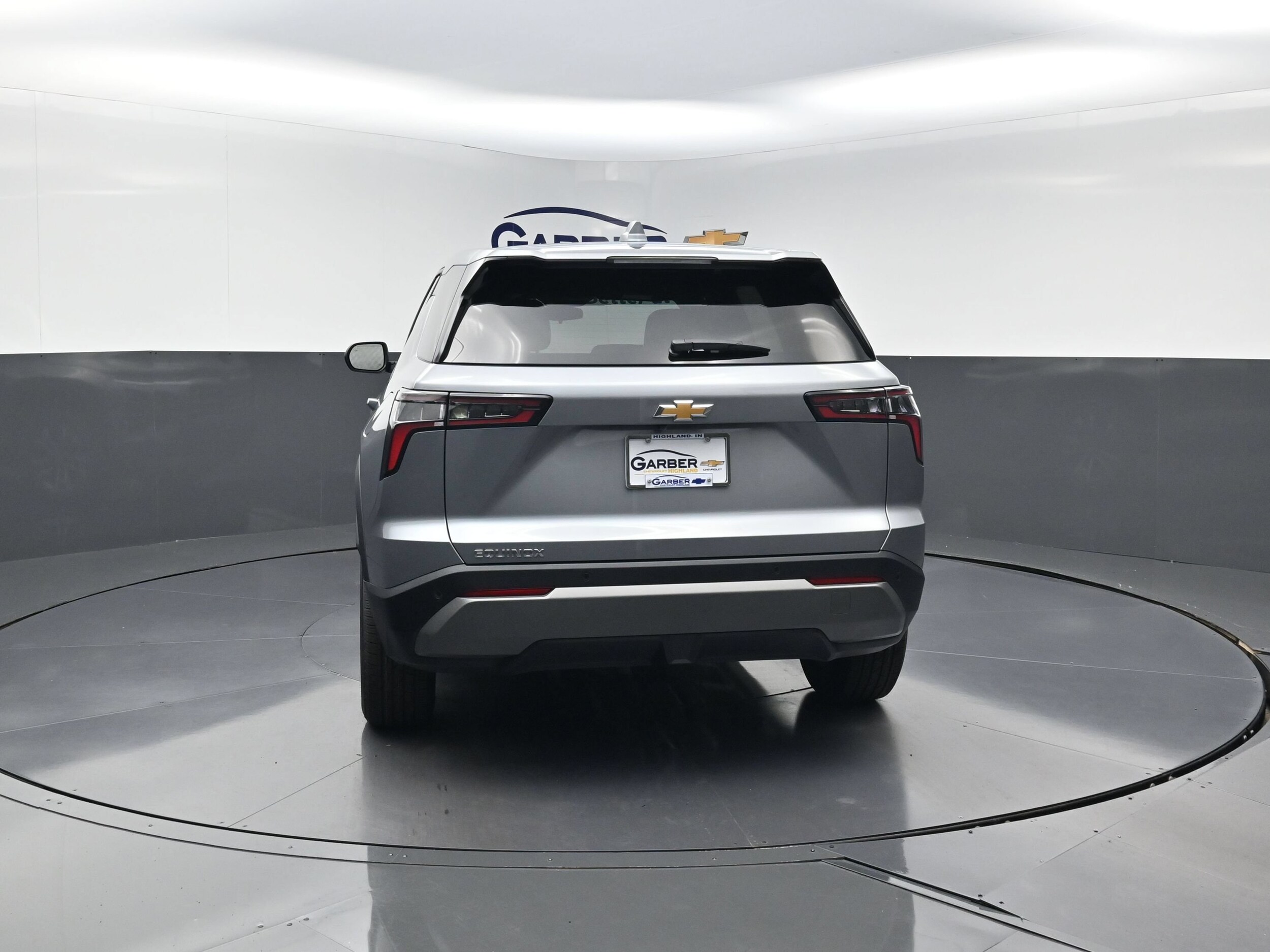 2027 Chevrolet Equinox LT - Photo 4