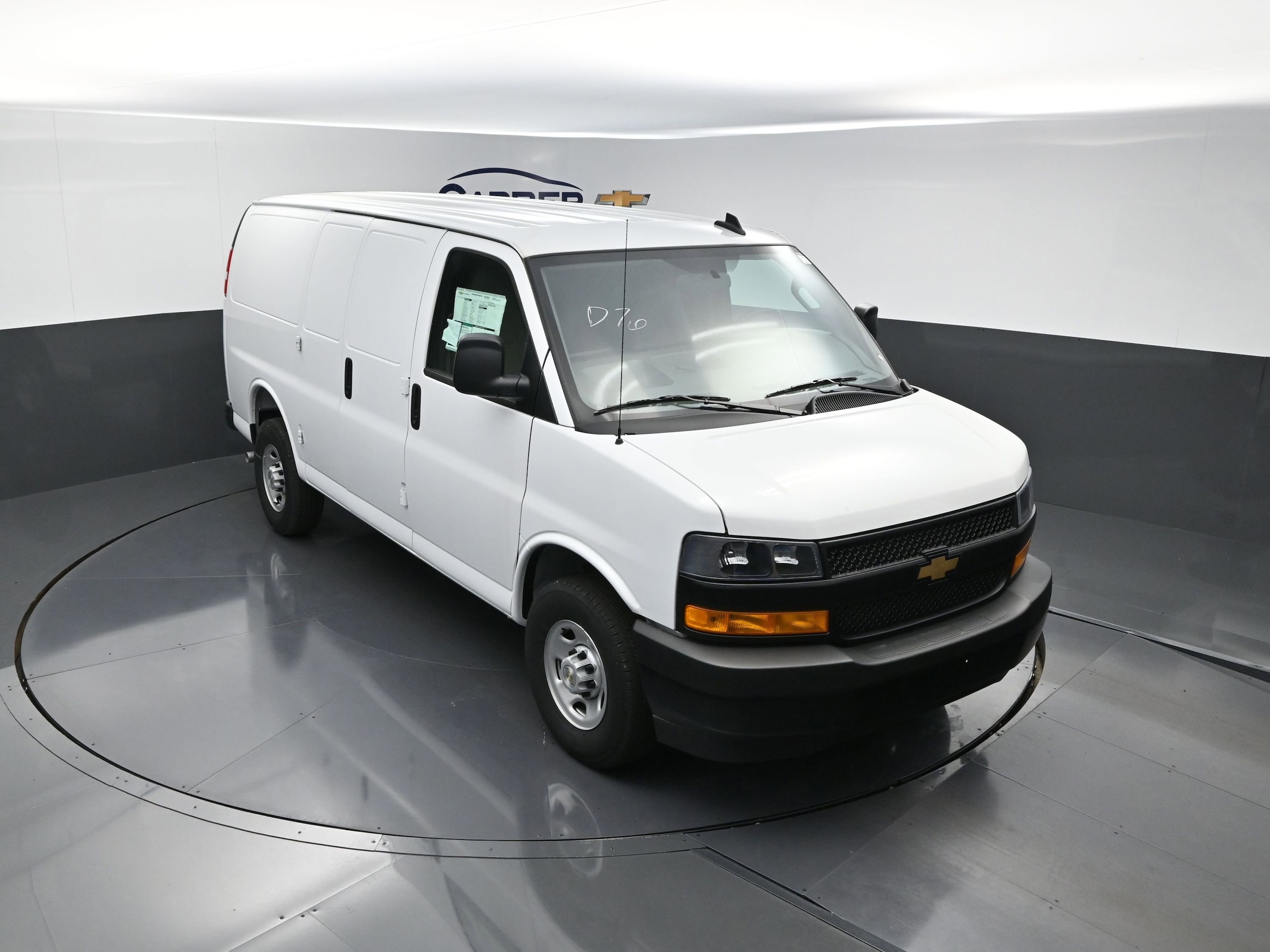 2025 Chevrolet Express 2500 Work Van HD's photo