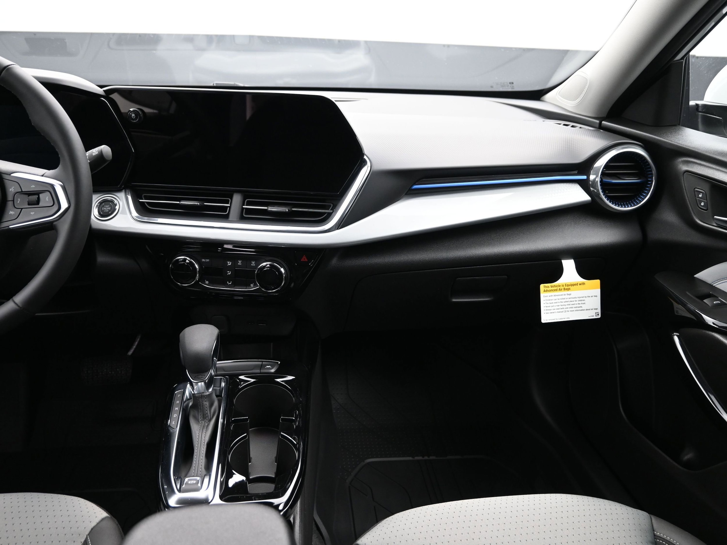 2026 Chevrolet Trax LT - Photo 18