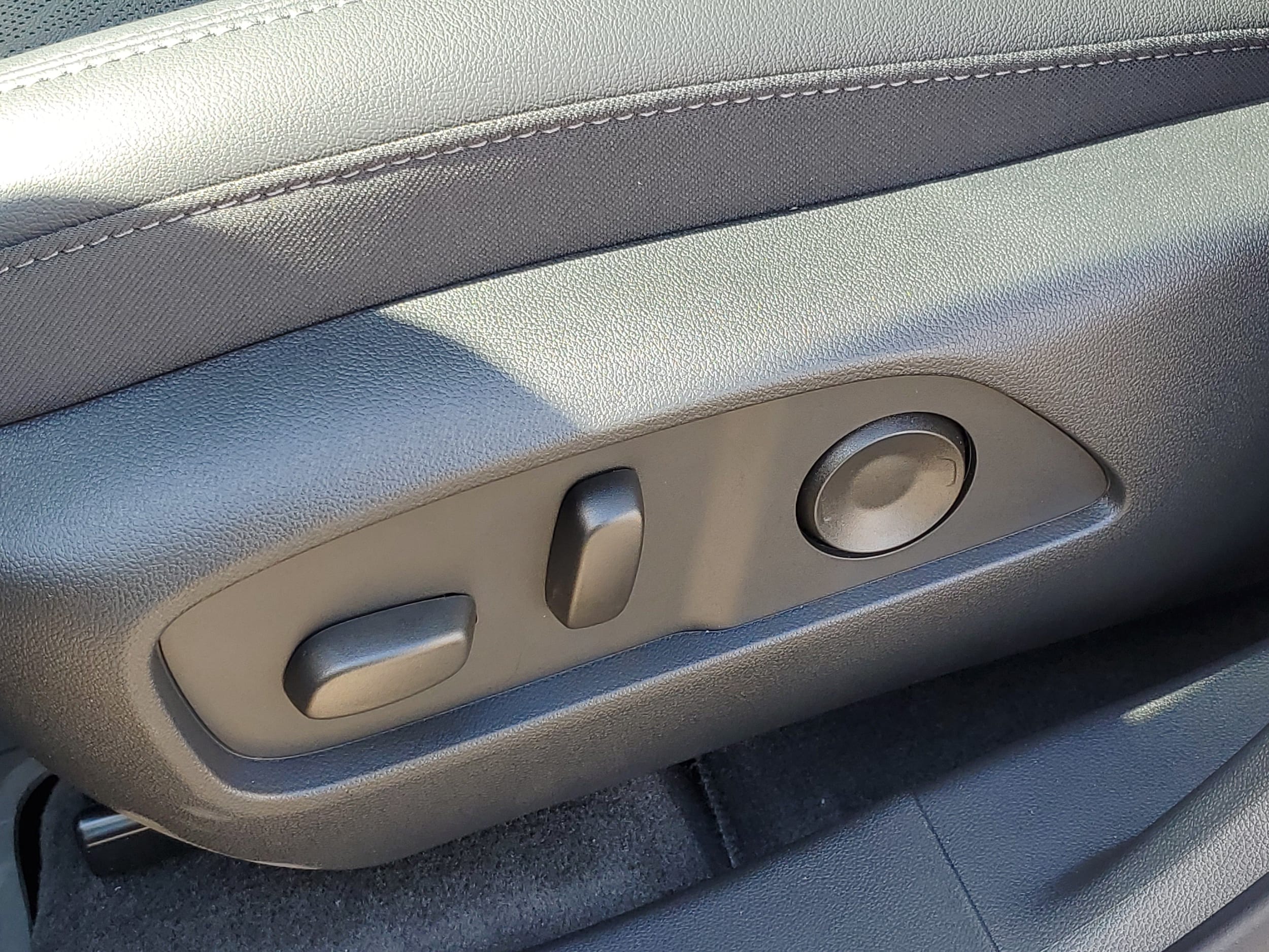 2027 Chevrolet Equinox RS - Photo 6
