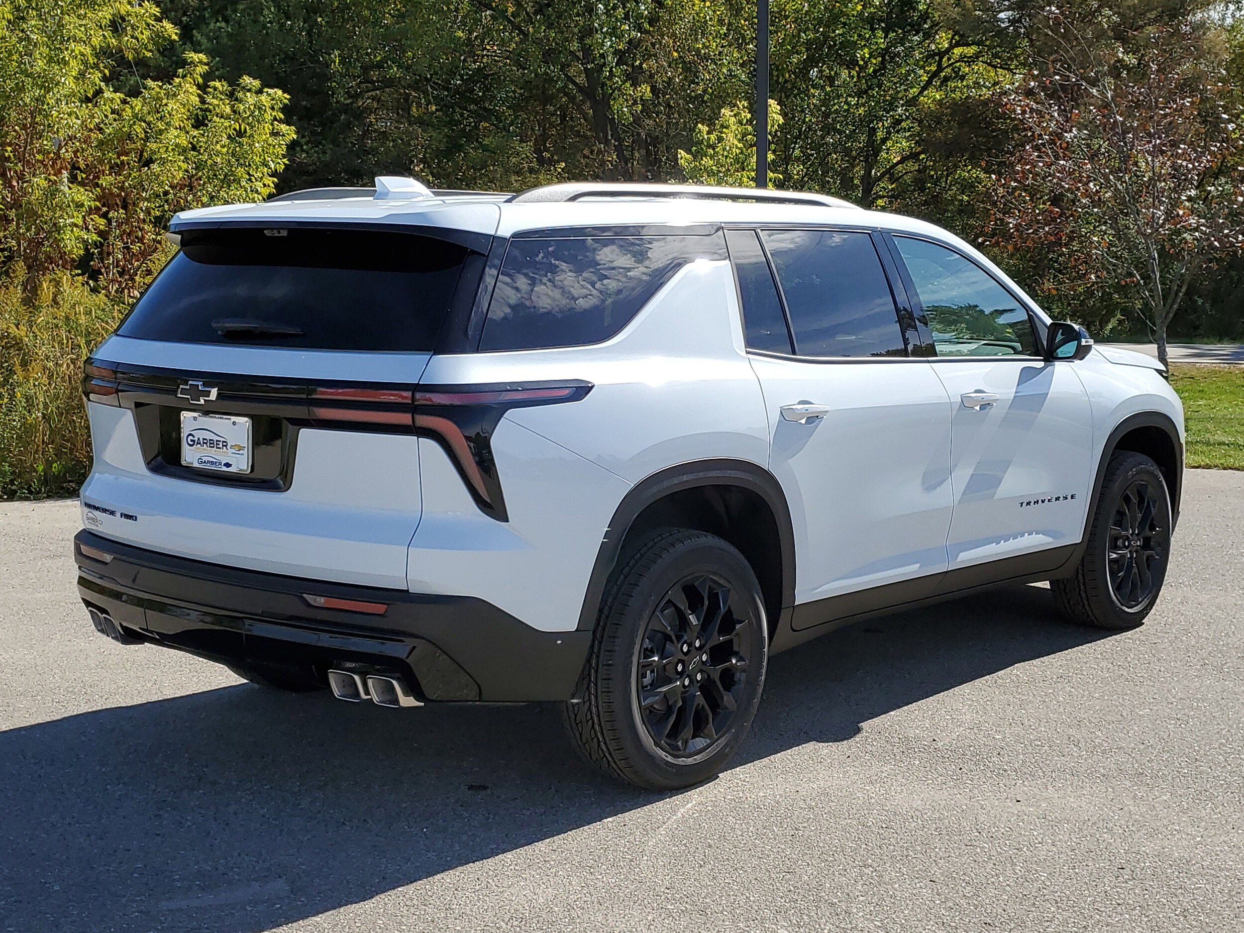 2026 Chevrolet Traverse photo 4