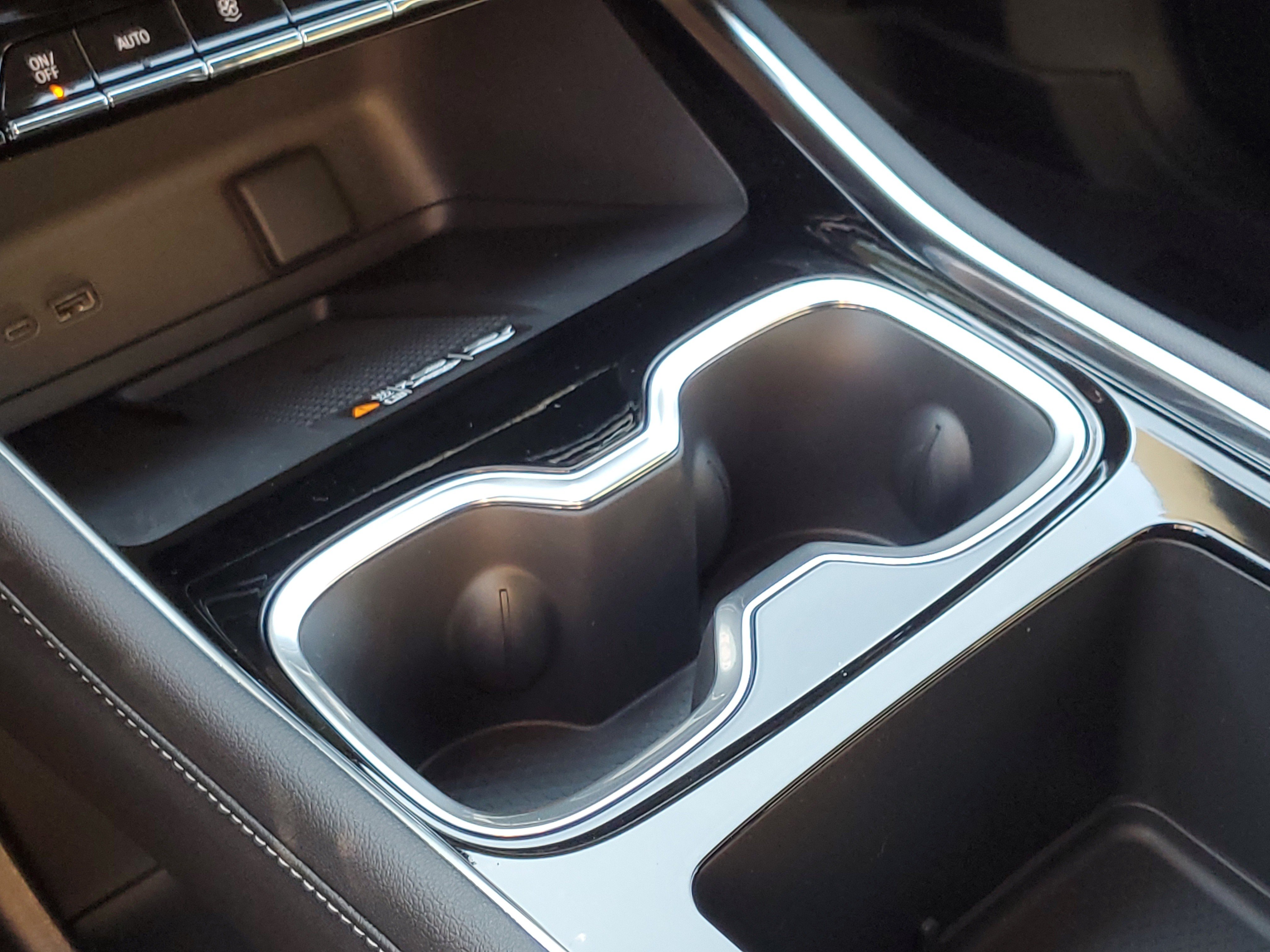 2027 Chevrolet Traverse LT - Photo 19
