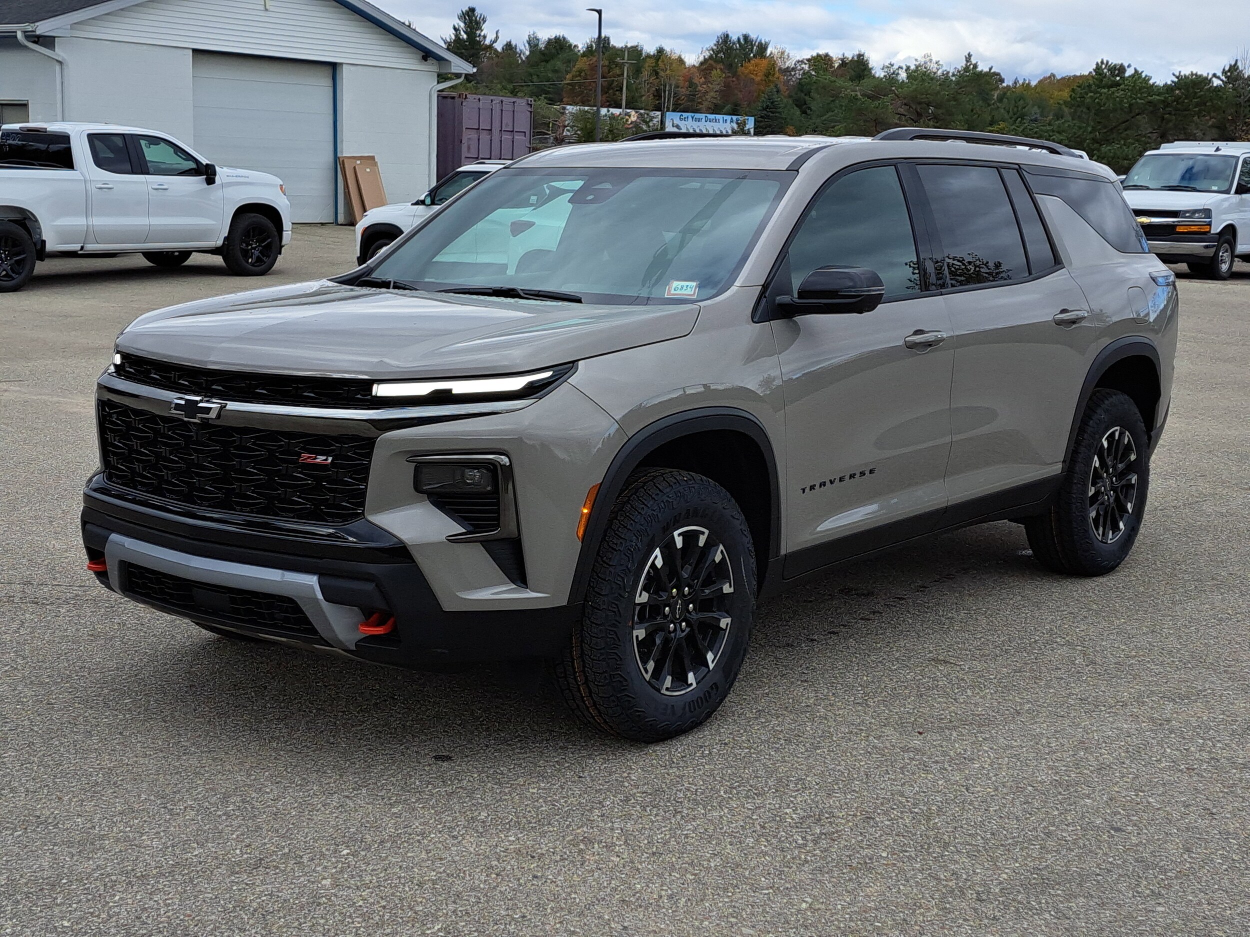 2026 Chevrolet Traverse Z71 photo 2