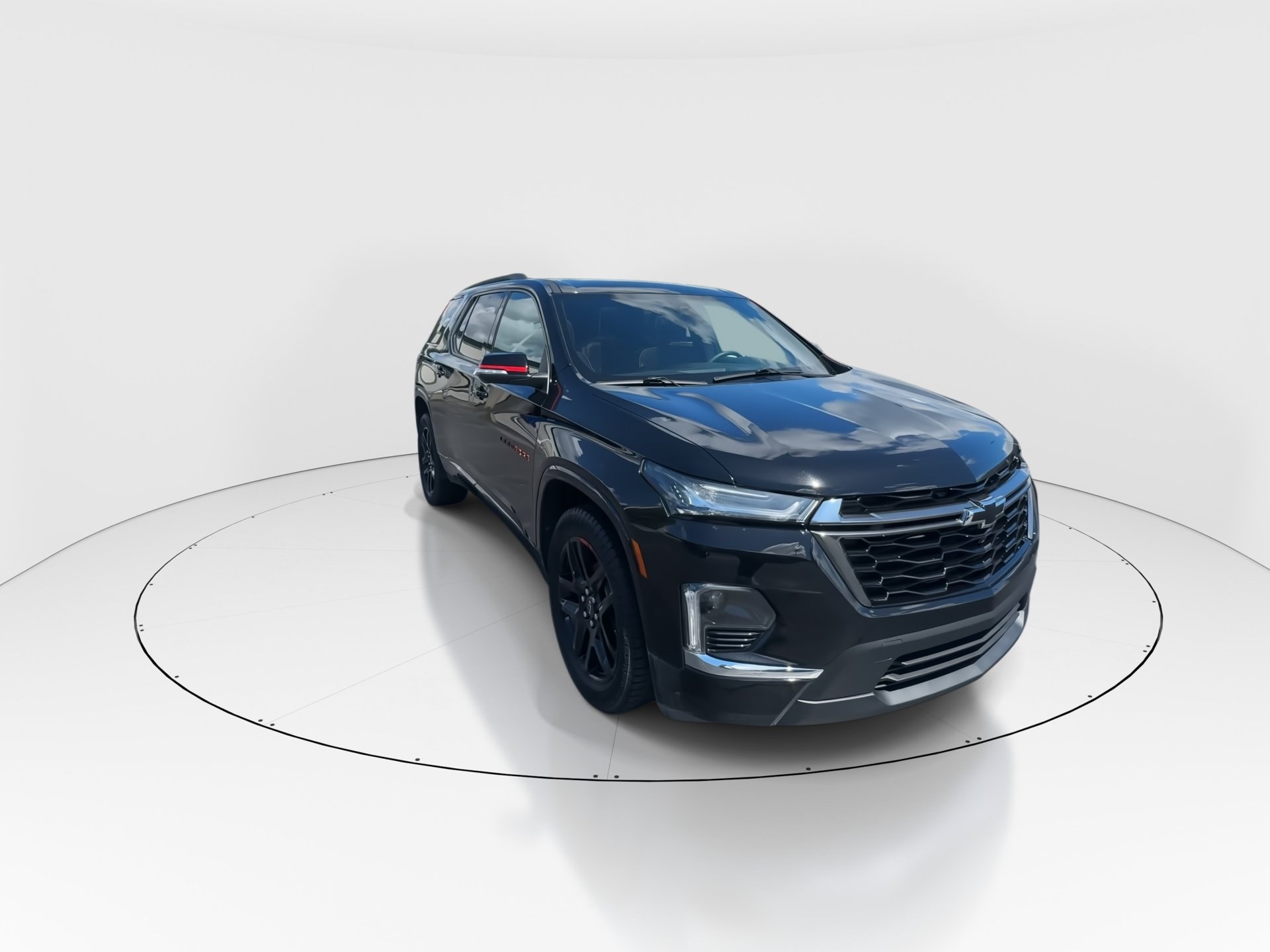 2022 Chevrolet Traverse Premier - Photo 2