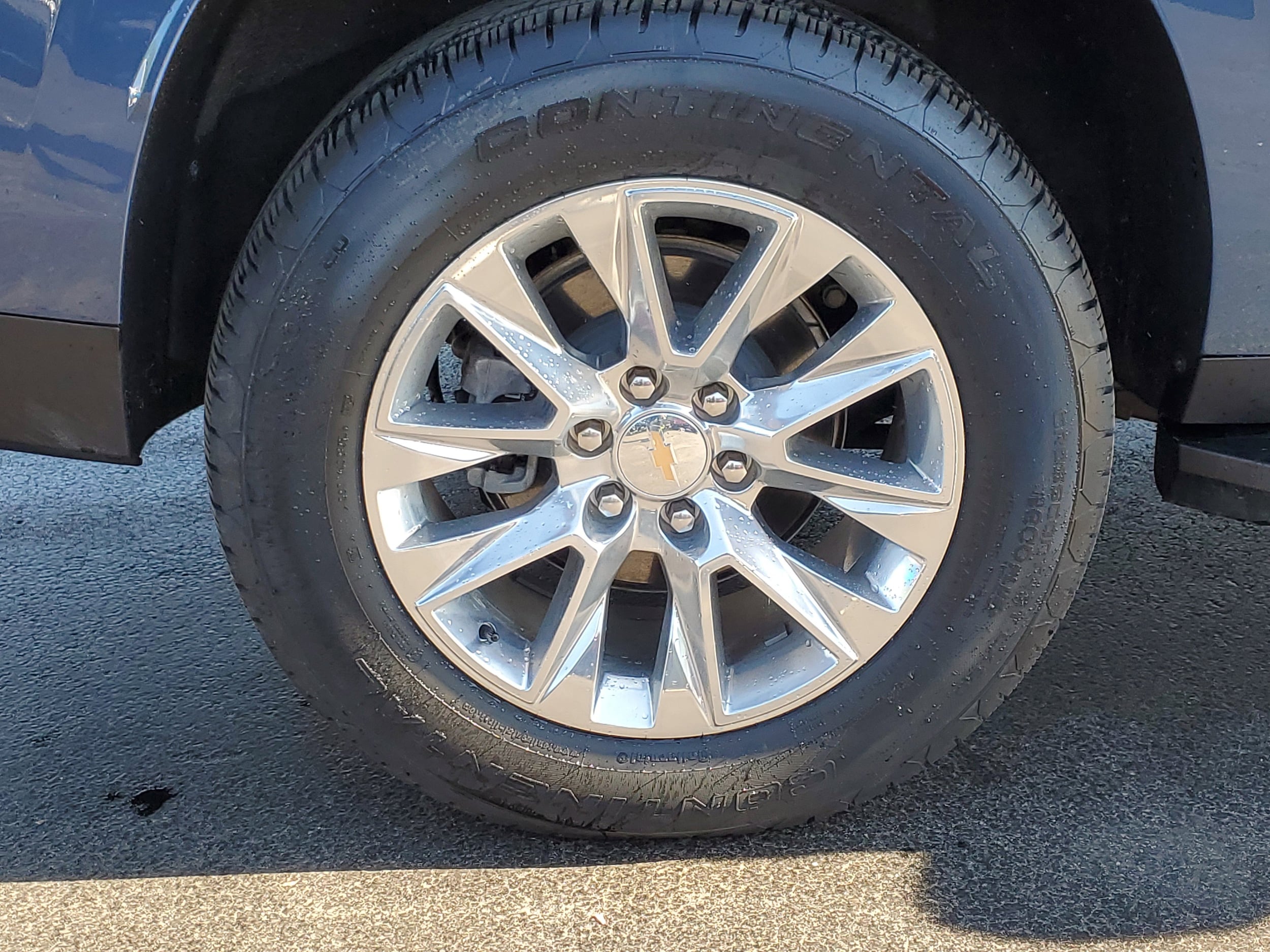 2026 Chevrolet Suburban Premier - Photo 35