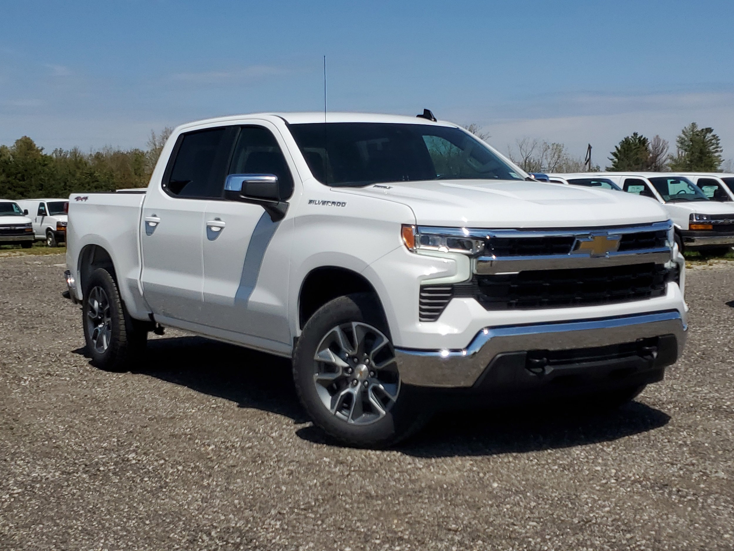 2026 Chevrolet Silverado 1500 Crew Cab 4WD Pickup for sale #TZ377155 - photo 1