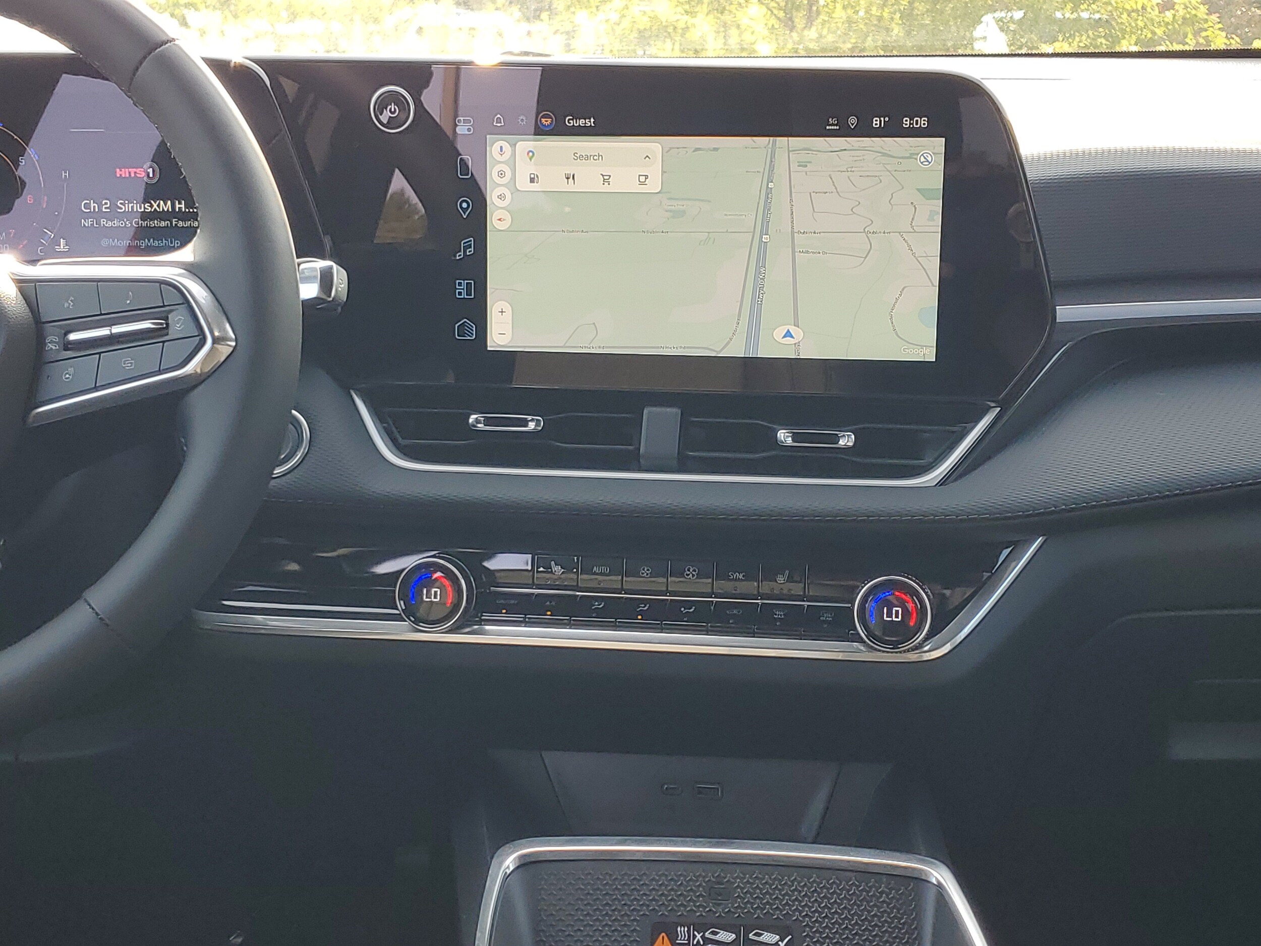 2027 Chevrolet Equinox LT - Photo 26