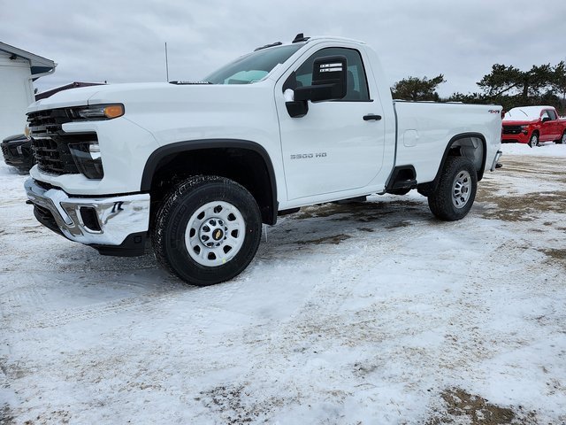 2025 Chevrolet Silverado 3500HD photo 4