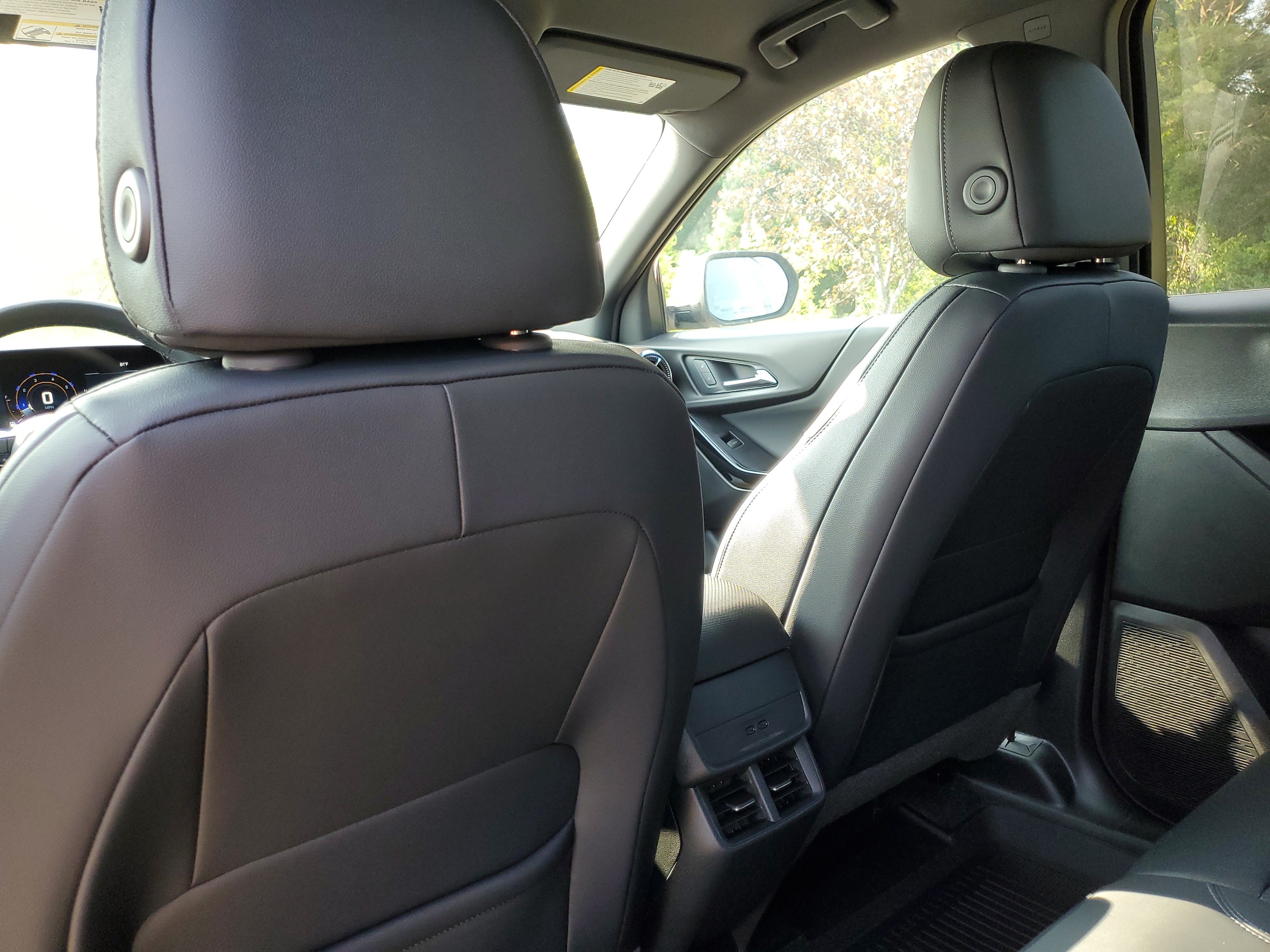 2027 Chevrolet Equinox LT - Photo 28