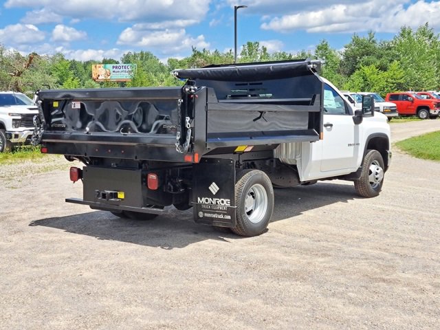2025 Chevrolet Silverado 3500HD Work Truck photo 4