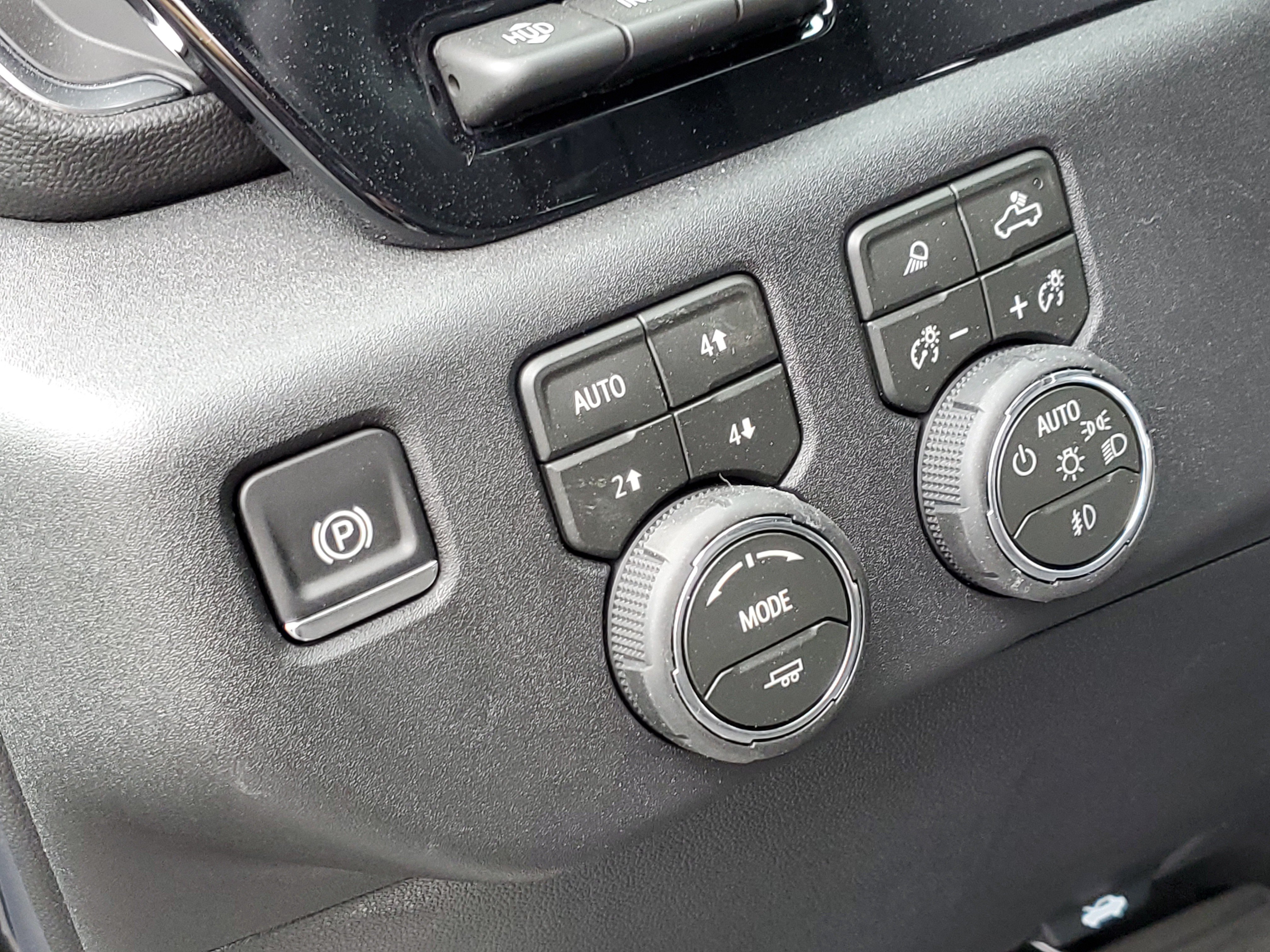 2026 Chevrolet Silverado 1500 High Country - Photo 9