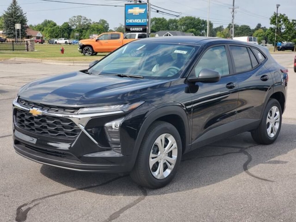 New 2026 Chevrolet Trax LS SUV