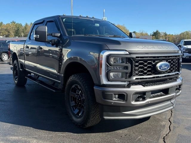 2023 Ford F-350 Lariat 4x4 Crew Cab 6-3/4 Box SRW's photo